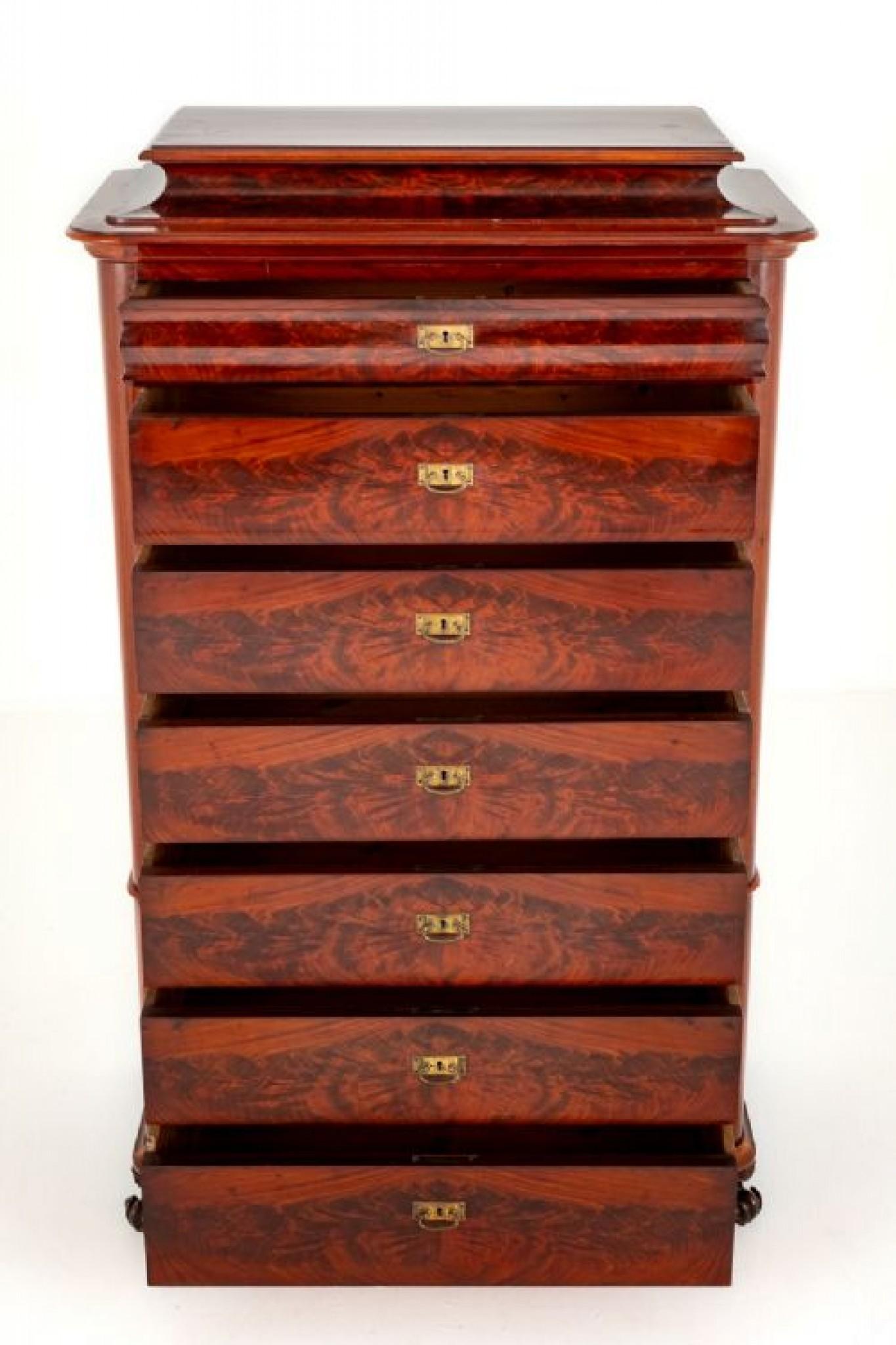 Quality French Mahogany Chest of Drawers or semanier
This Chest of Drawers Features 7 Graduated Drawers
With the seven drawers there is one for each day of the week and hence it's a semanier
Circa 1860
Each Drawer Having the Most Wonderful Flame