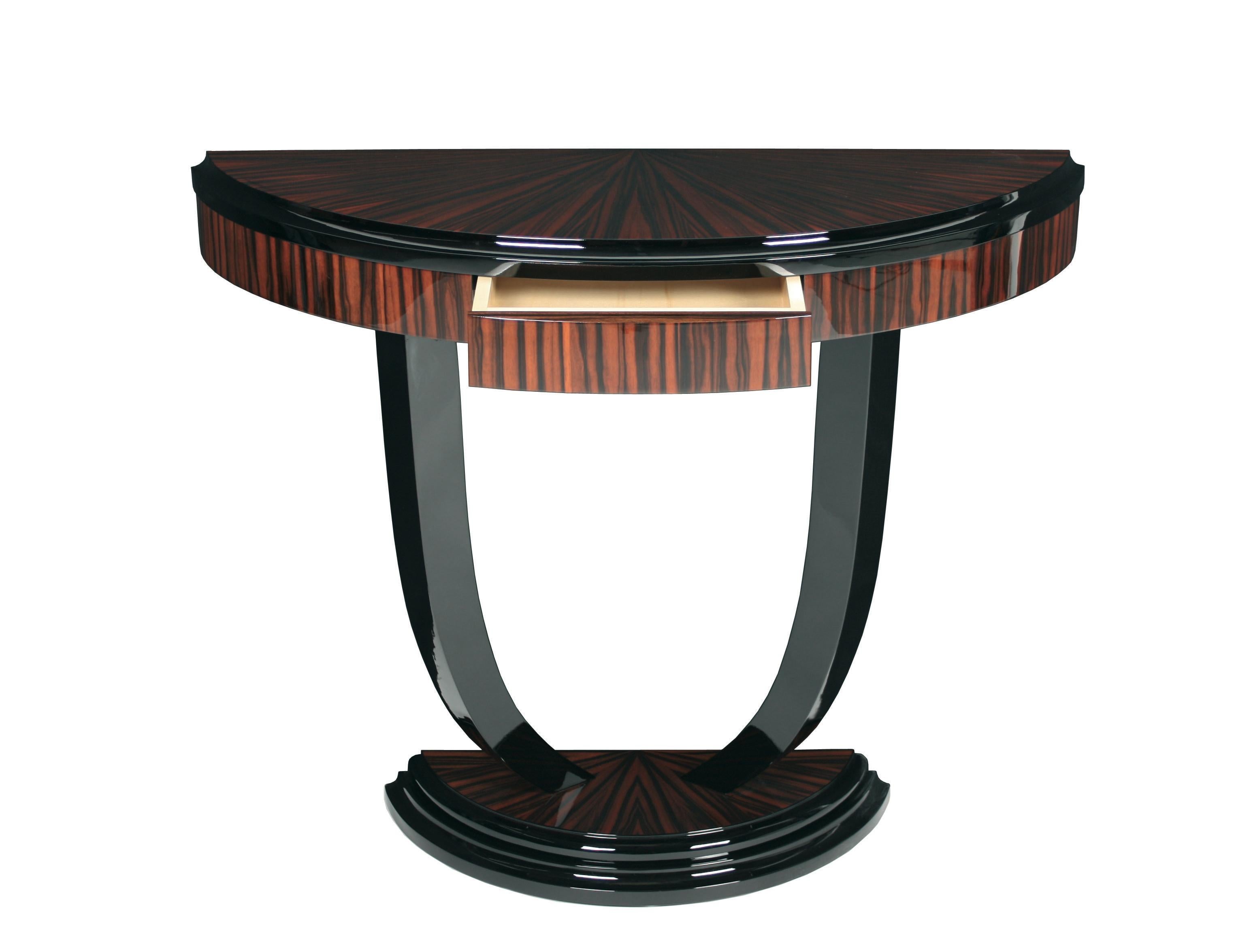 Console Art Déco française semi-circulaire laquée piano noir, plateau supérieur en verre noir en vente 4