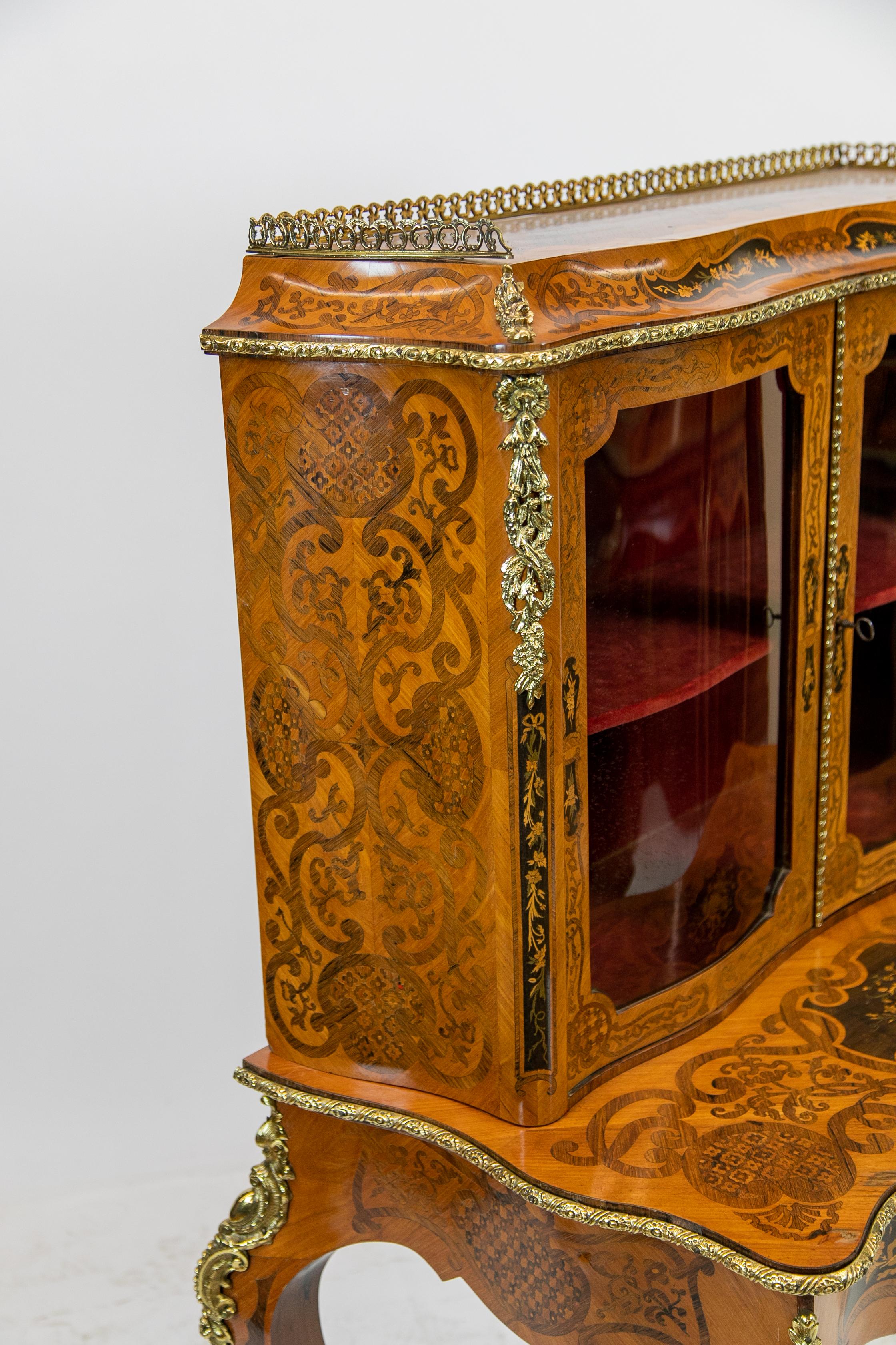 French Serpentine Marquetry Inlaid Display Cabinet For Sale 2