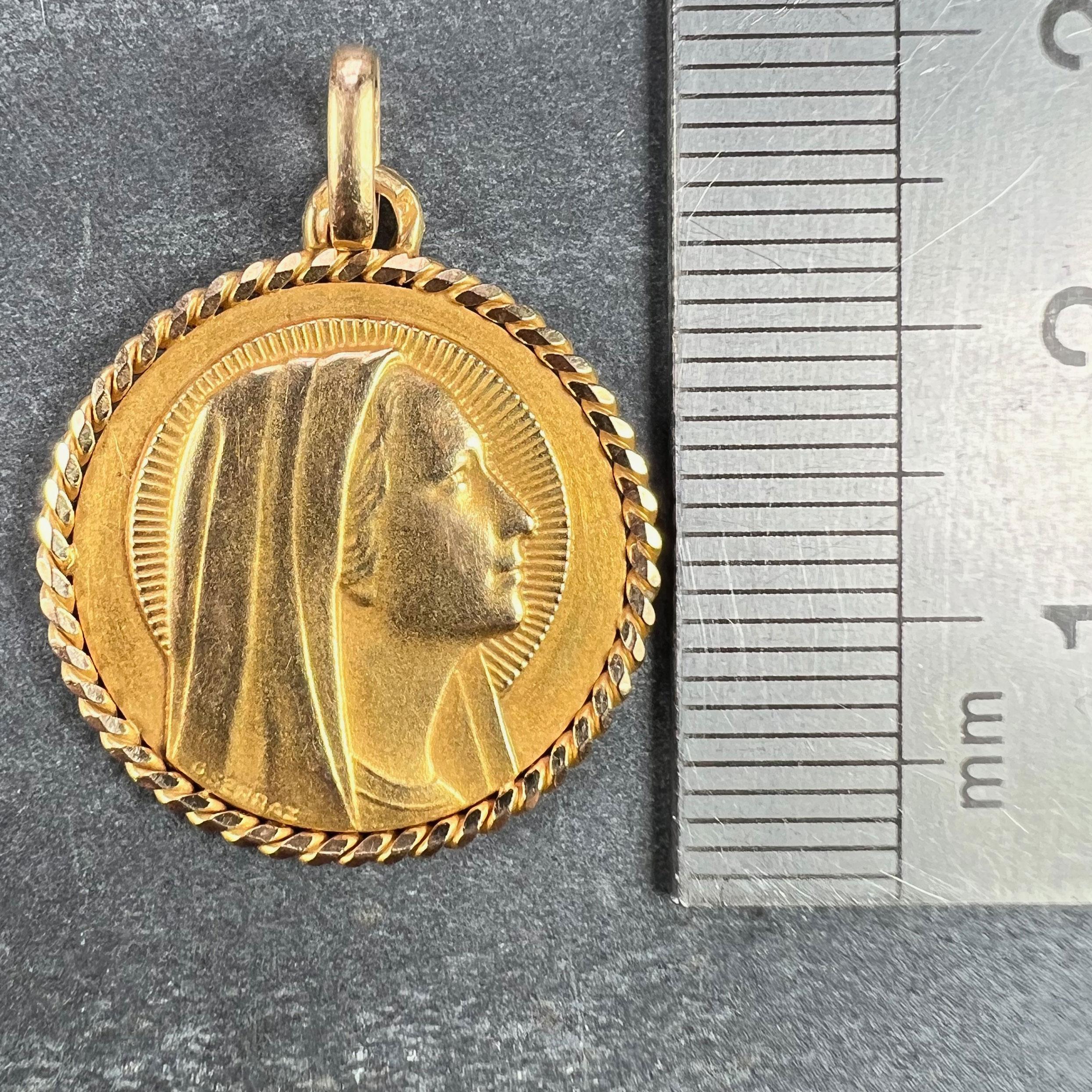 French Serraz Virgin Mary 18K Yellow Gold Medal Pendant For Sale 6