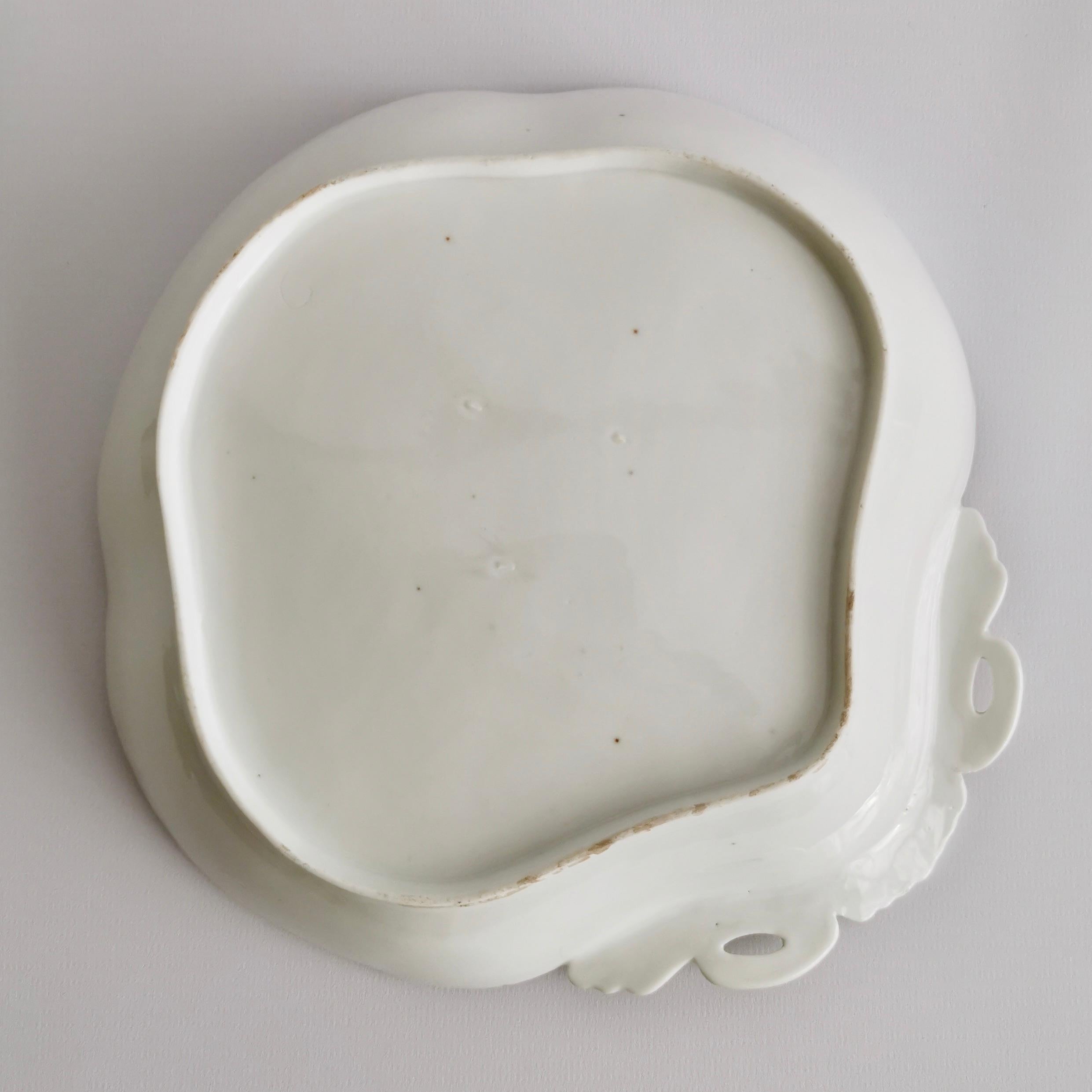French Porcelain Serving Dish, Heron and Cockerel La Fontaine, circa 1820 For Sale 2