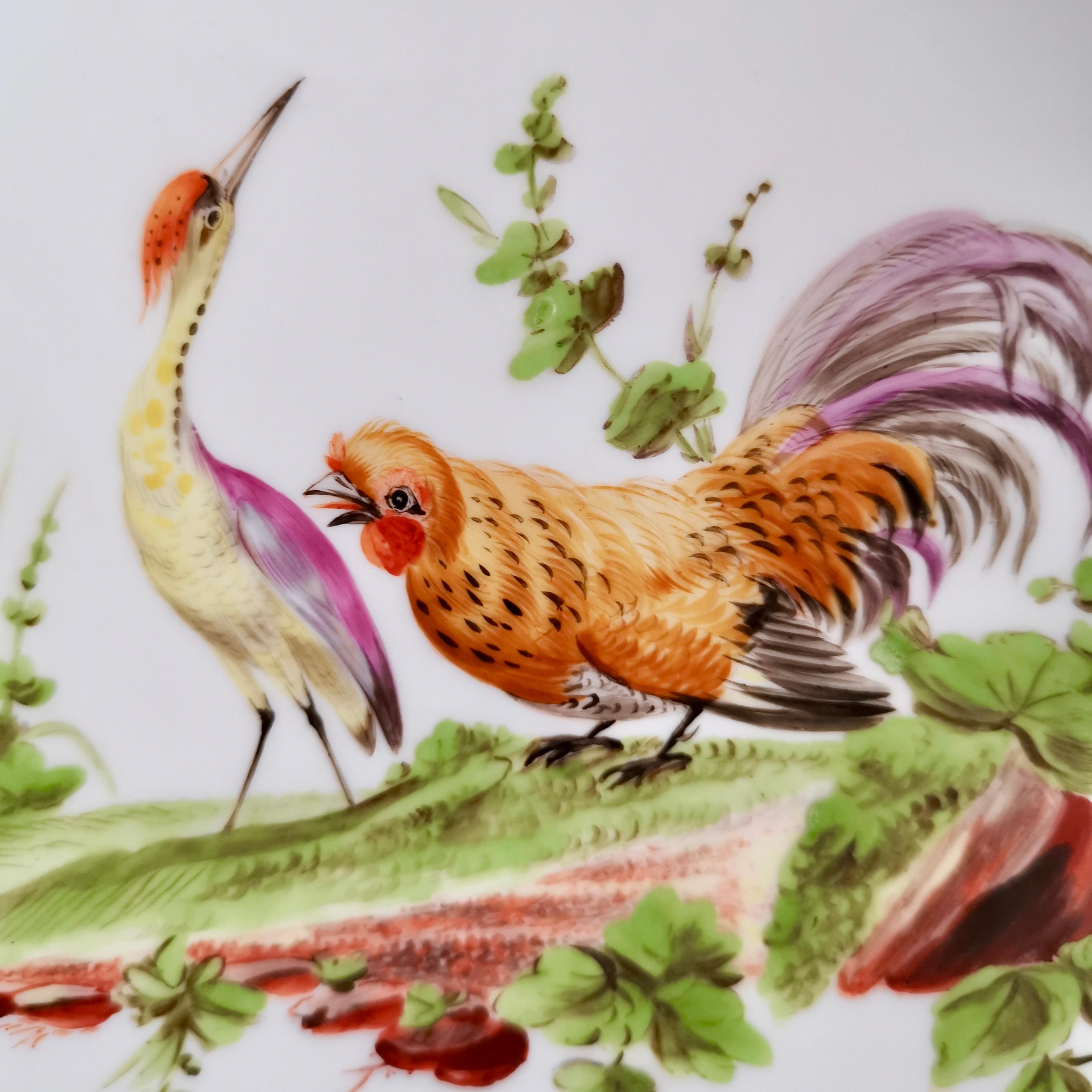 Plato para servir de porcelana francesa, Garza y gallo La Fontaine, hacia 1820 Regencia en venta
