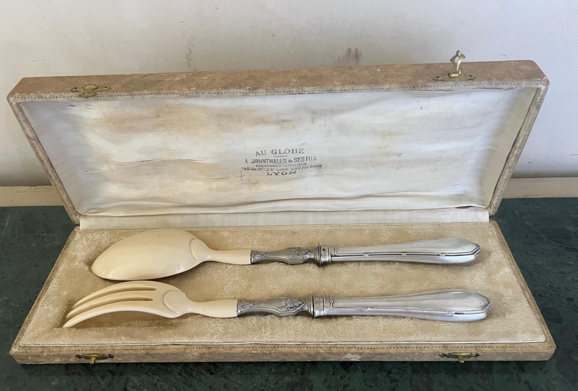 French Serving Set by Grunthaler, Sterling Handles, C. 1920's For Sale 1