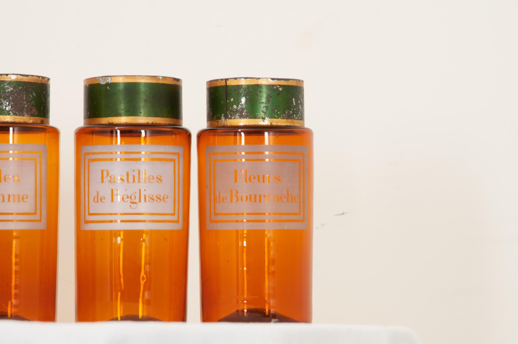 Ensemble français de 6 conteneurs de rangement en verre ambré en vente 3