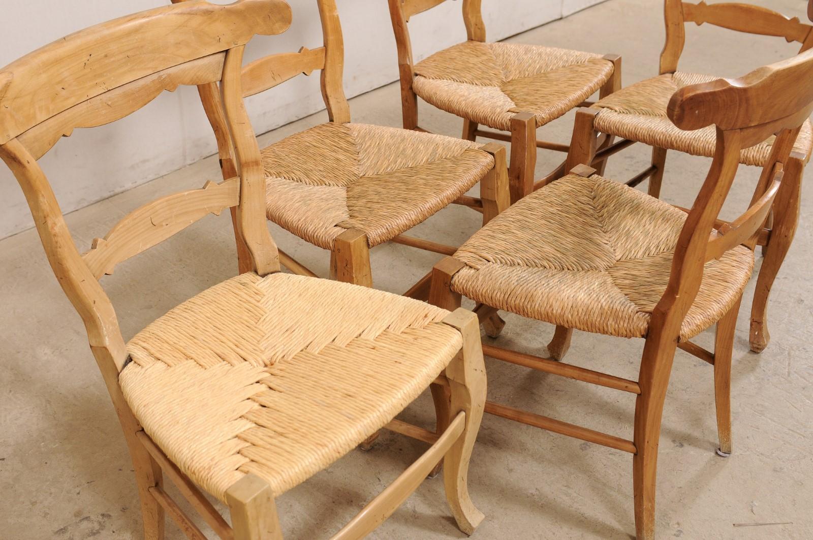 French Set of 8 Side Chairs with Hand-Woven Rush Seats, Early to Mid 20th C For Sale 2