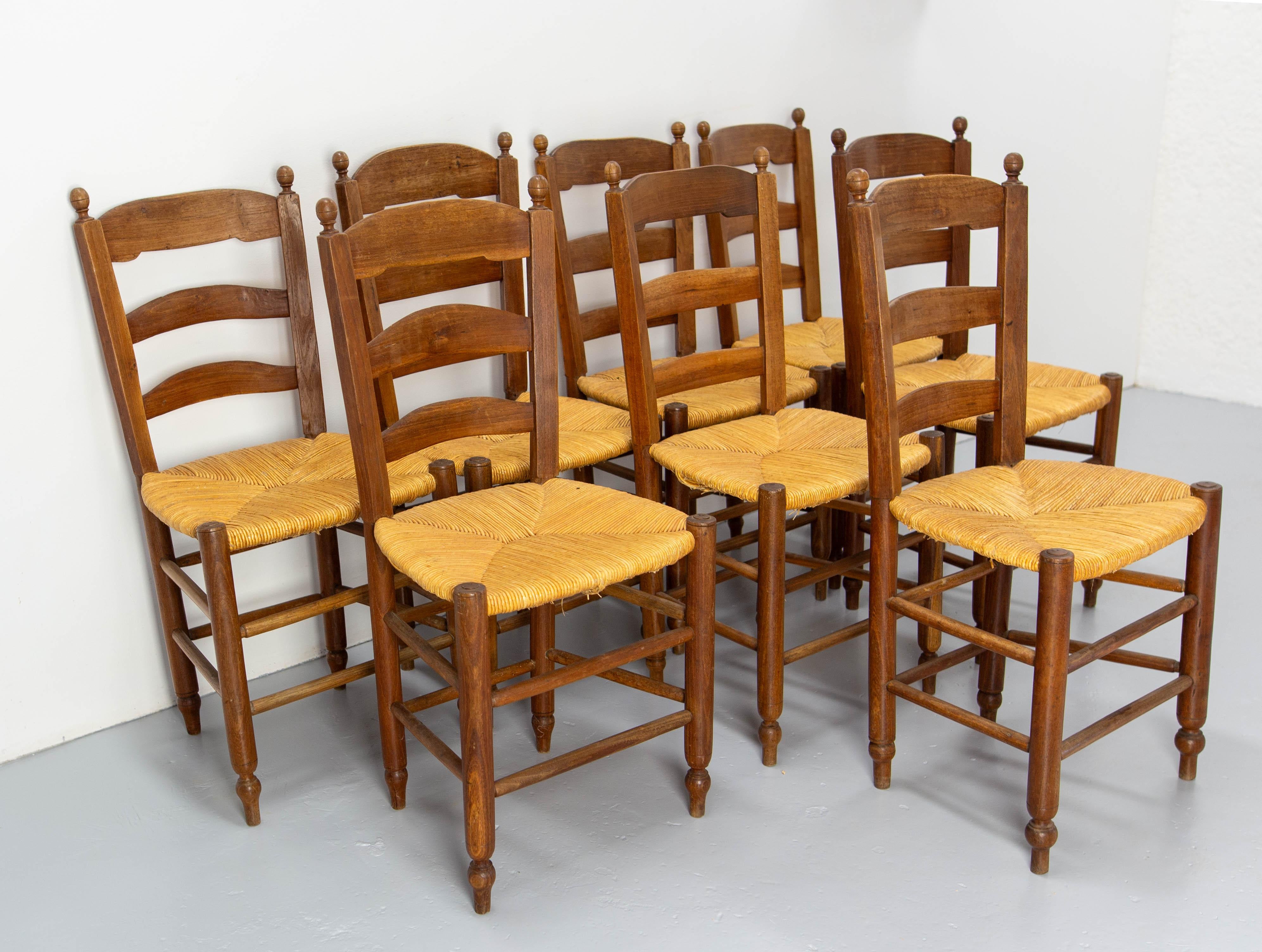 French Provincial French Set of Height Straw & Elm Chairs, late 19th Century For Sale