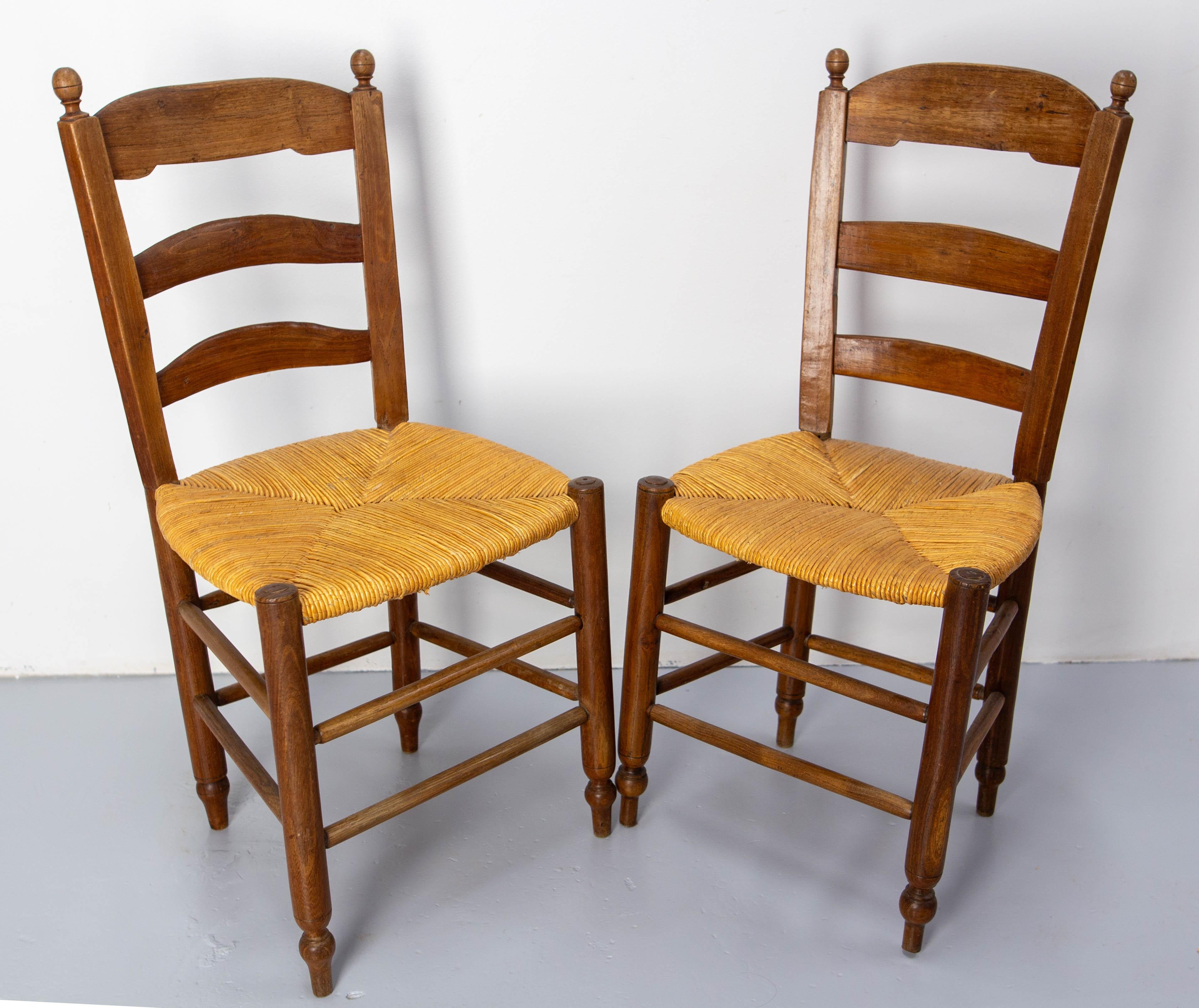 French Set of Height Straw & Elm Chairs, late 19th Century For Sale 2