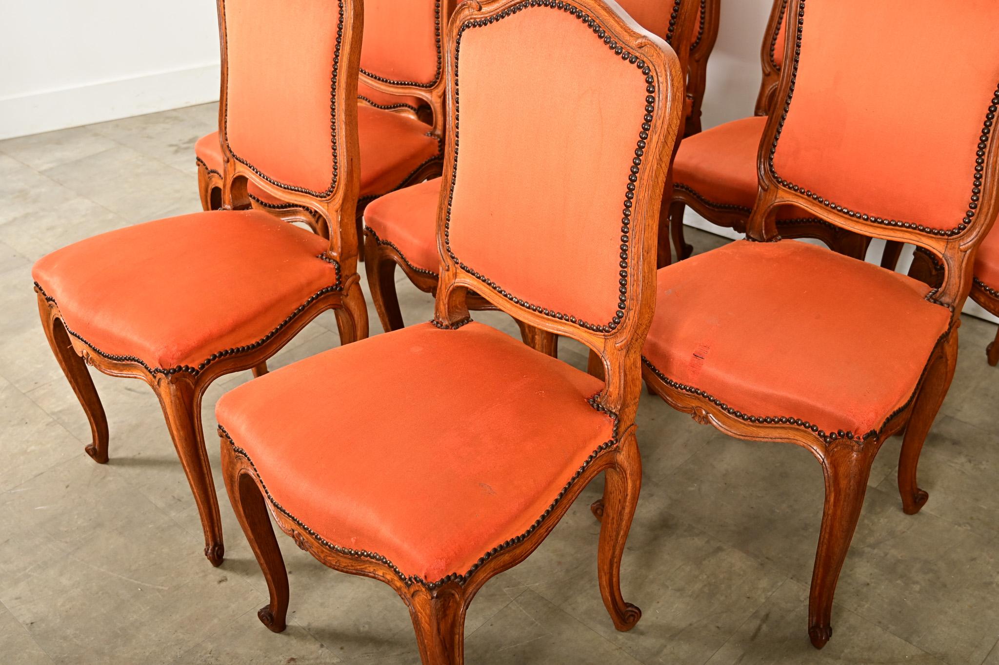 Set francese di nove sedie da pranzo in stile Luigi XV in vendita 1