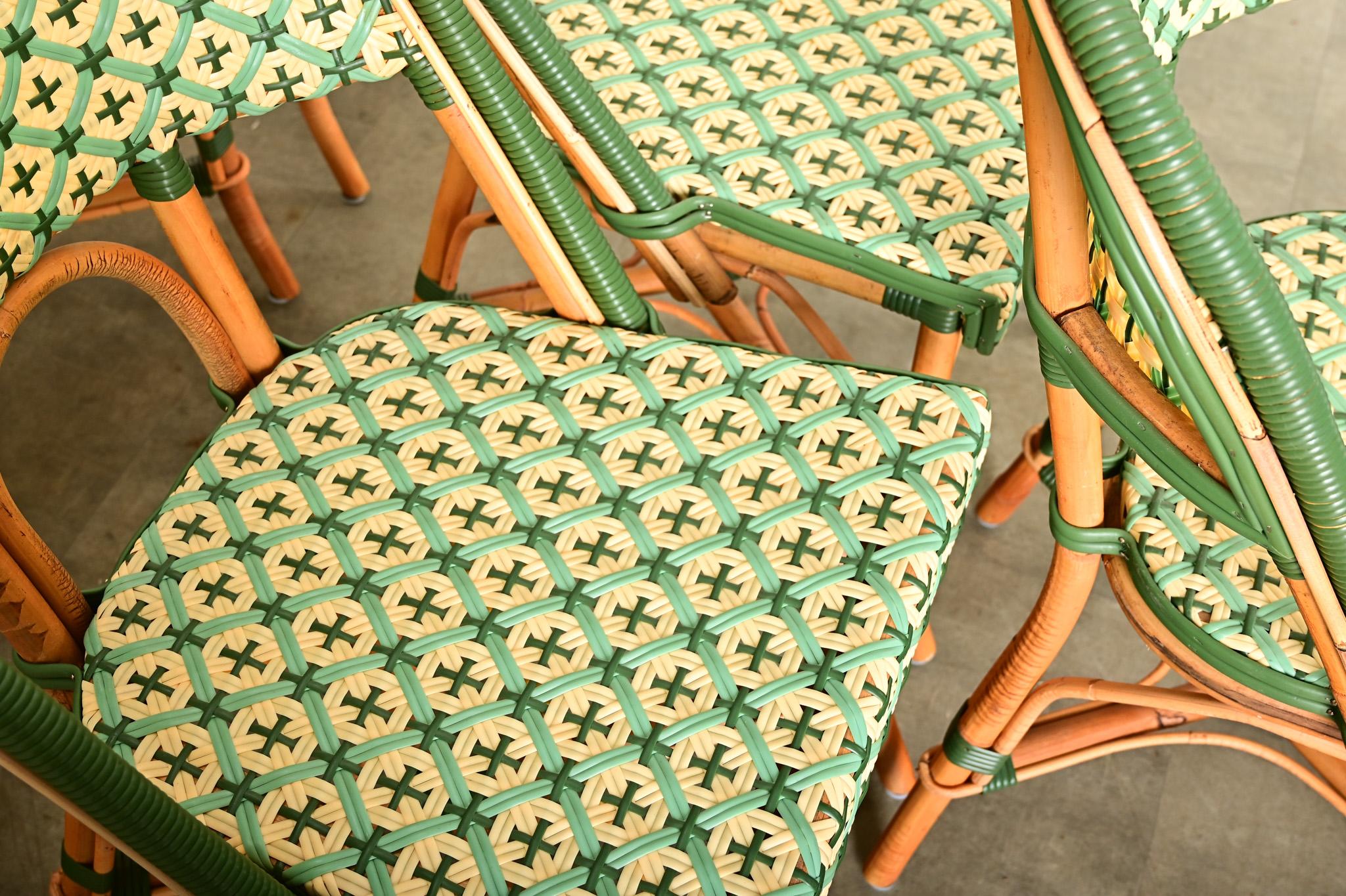 XXIe siècle et contemporain Ensemble de six chaises de bistro reproduites à la française en vente