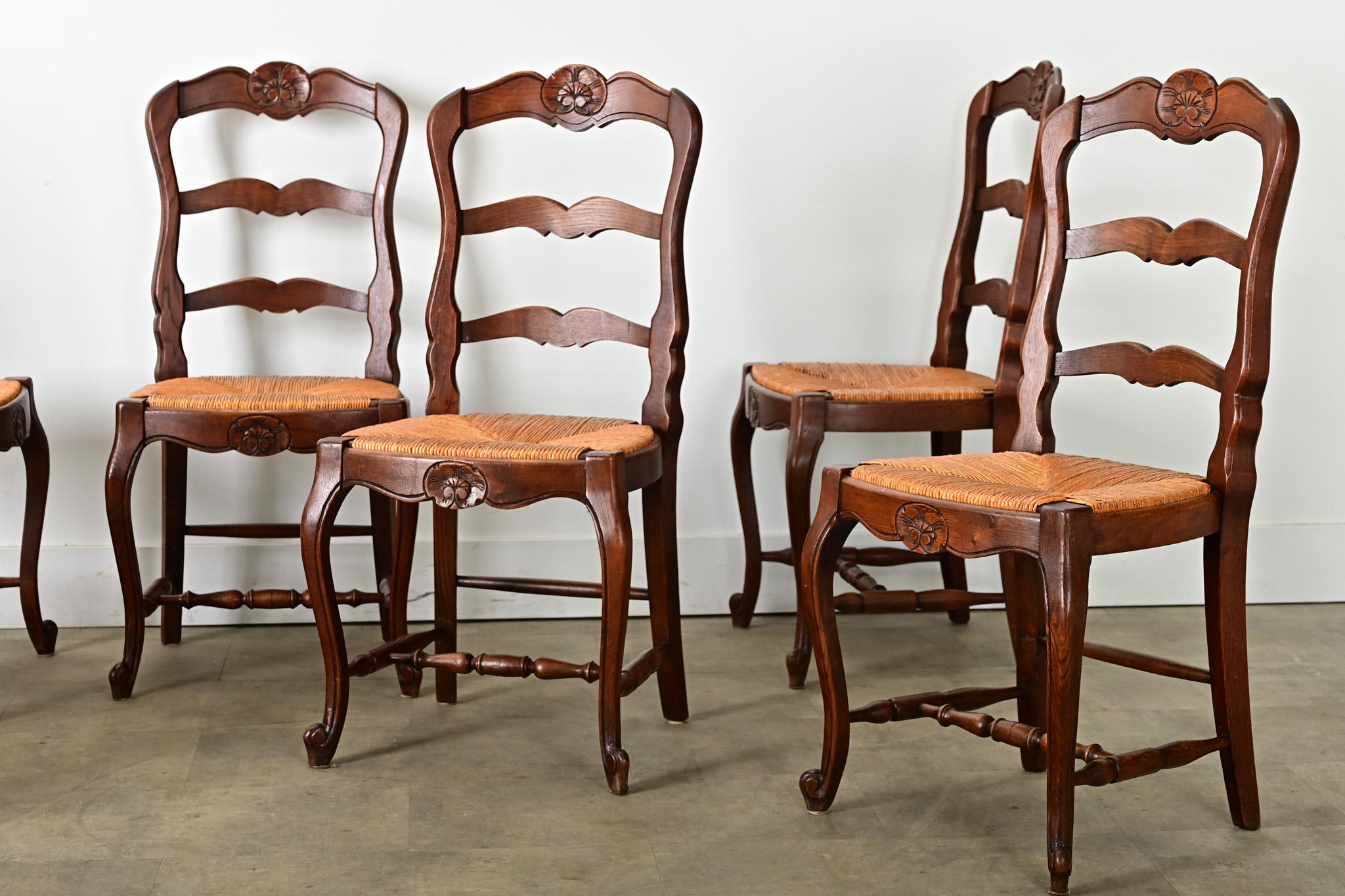 Juego Francés de Seis Sillas de Asiento Rústico Estilo Luis XV en venta 6