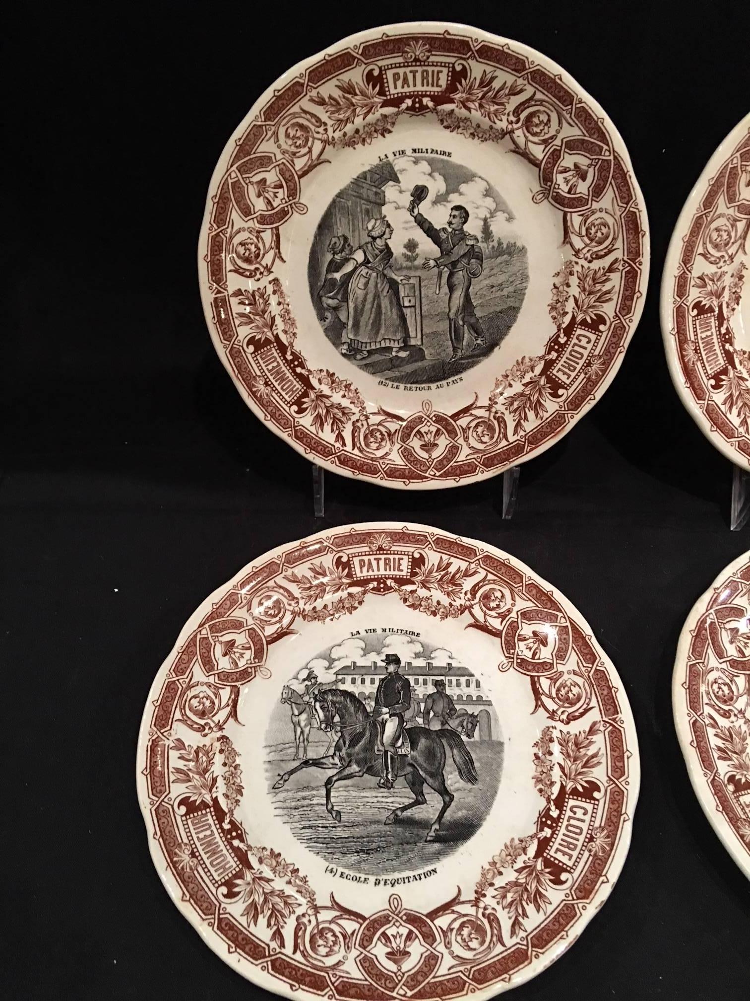 Französisches französisches Set von zwölf Desserttellern „Digoin & Sarreguemines“, 19. Jahrhundert im Zustand „Gut“ im Angebot in Savannah, GA