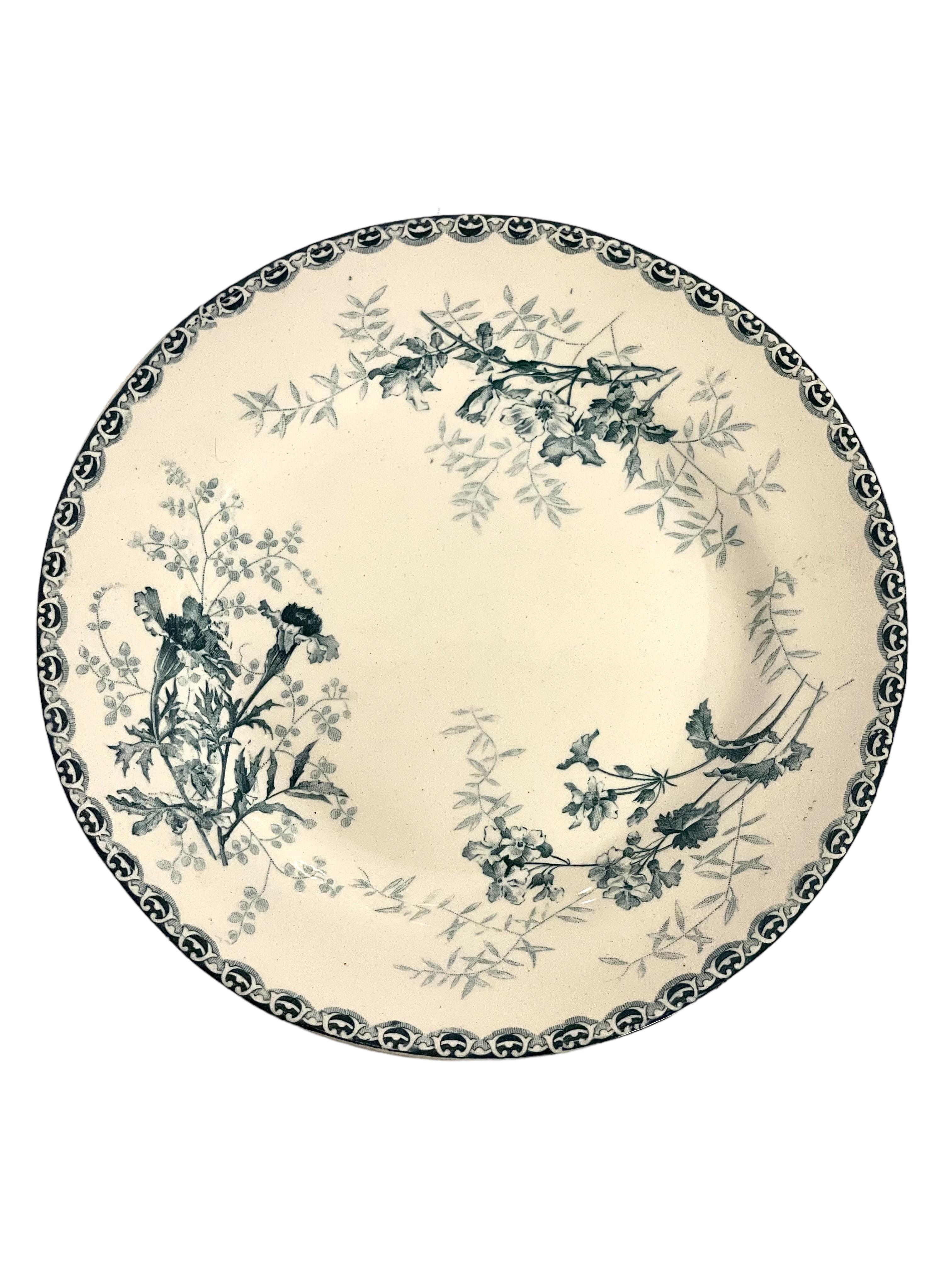 French Set of Twelve Hand Painted Ironstone Dinner Plates by Hippolyte Boulenger For Sale 1