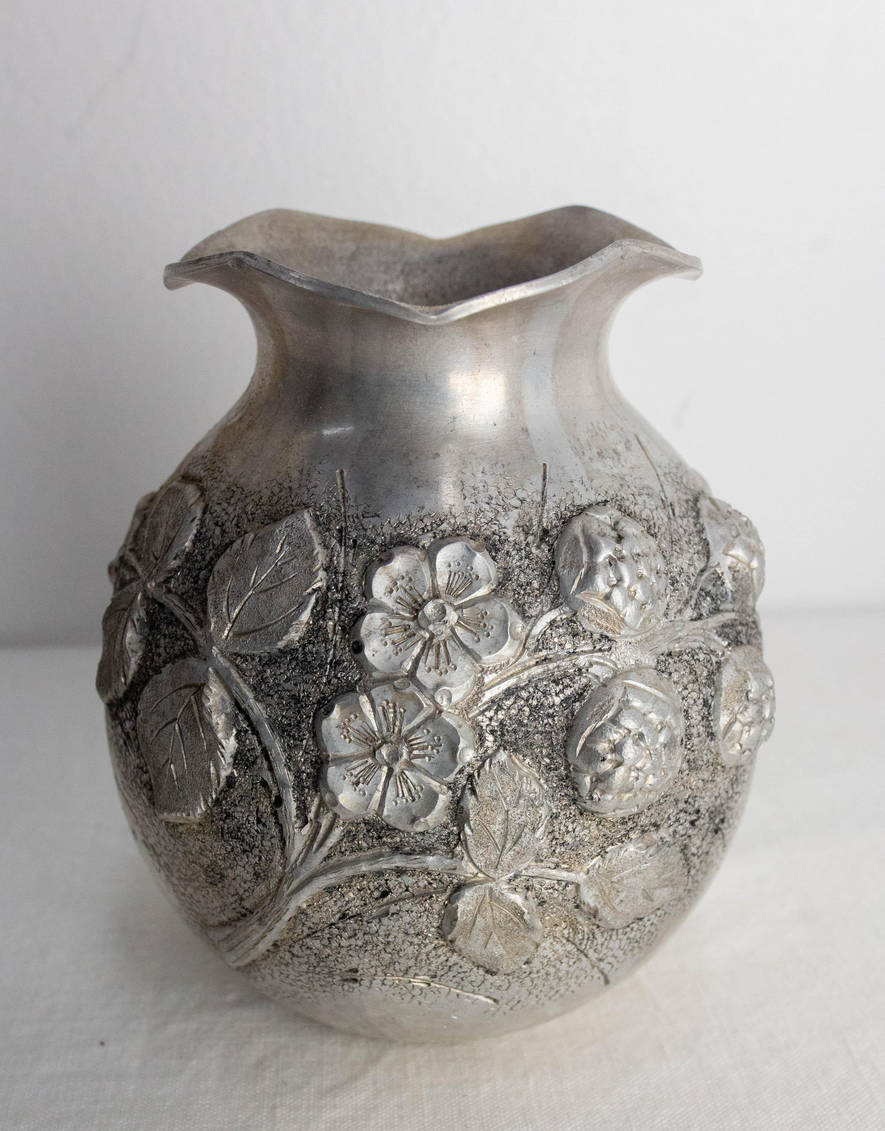 Mid-20th Century French Set Three Vases Aluminium Vegetal Decoration circa 1930 For Sale
