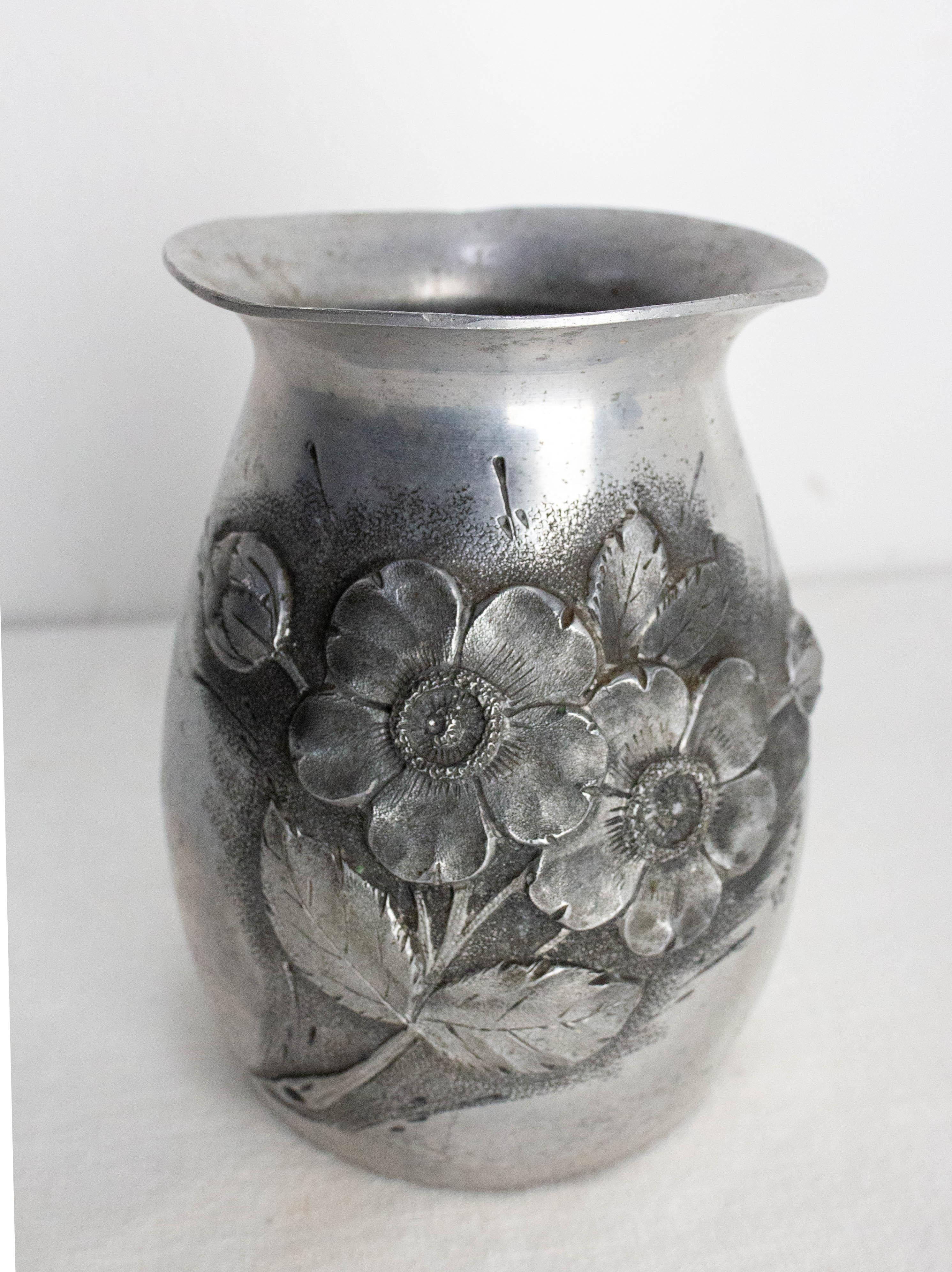 French Set Three Vases Aluminium Vegetal Decoration circa 1930 For Sale 1