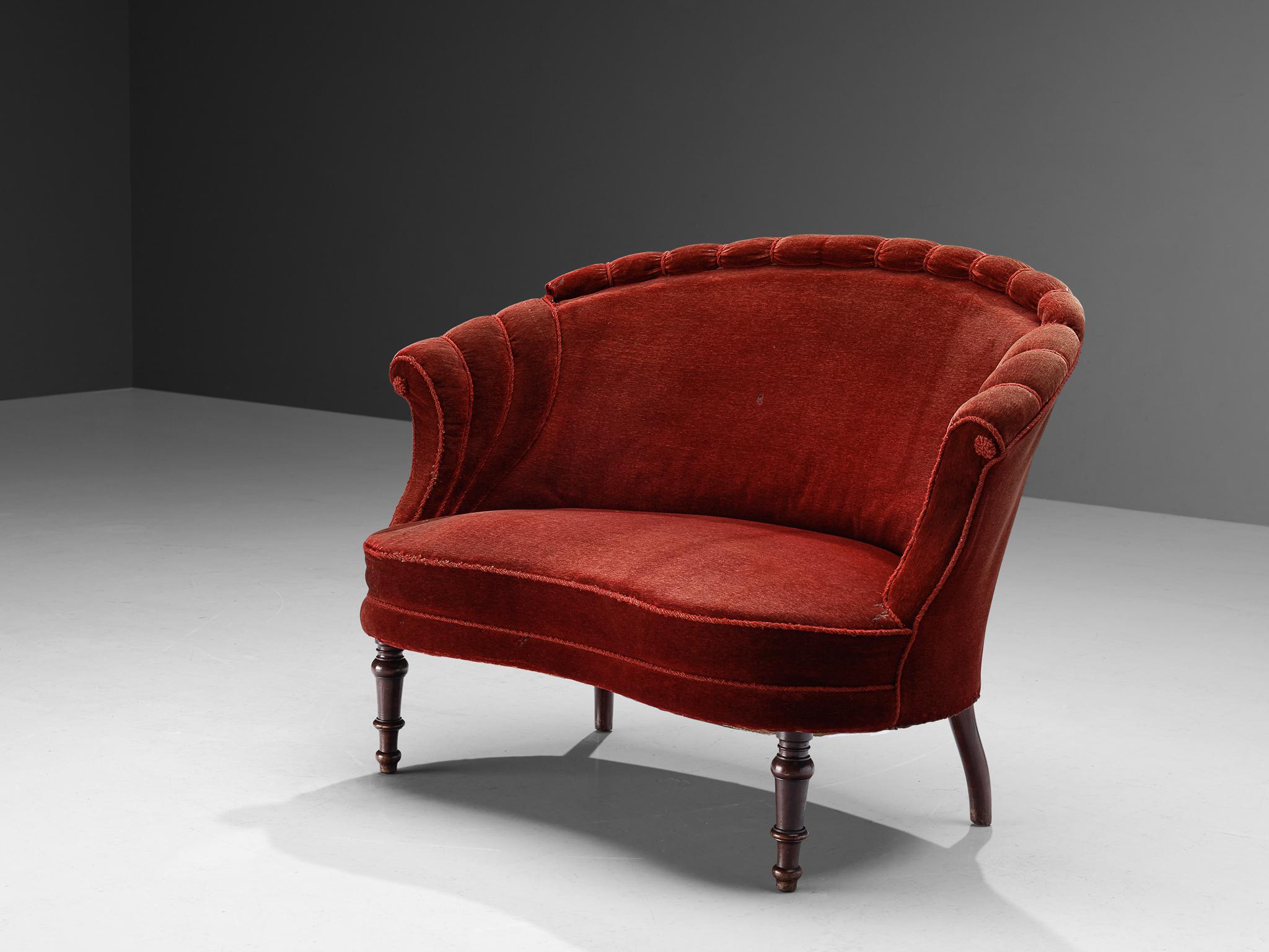 Mid-20th Century French Settee in Red Velvet Upholstery  For Sale