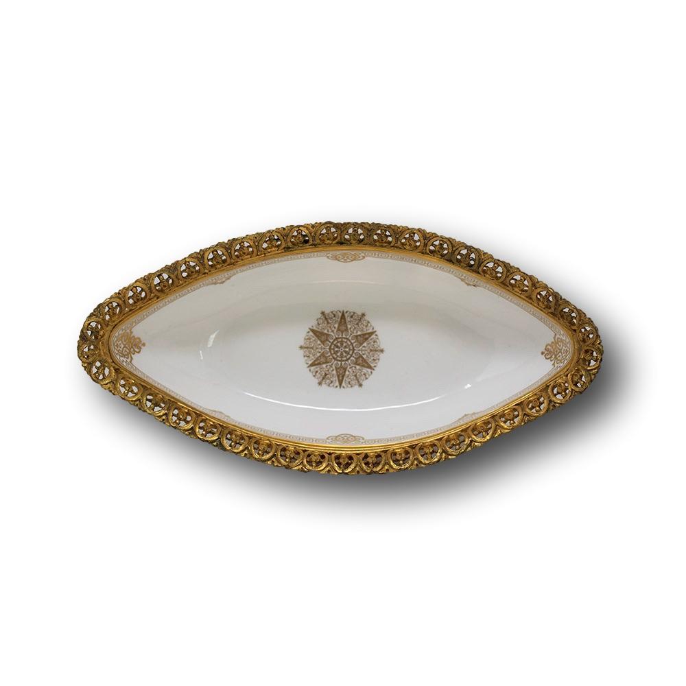 French Sevres Château de Fontainebleau Porcelain Serving Dishes For Sale 2