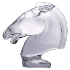 Scultura alta a testa di cavallo in cristallo di Sevres francese in stile Art Déco
