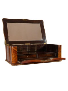 Coffret de toilette à miroir en bois Louis XVI, Sèvres, 19e siècle