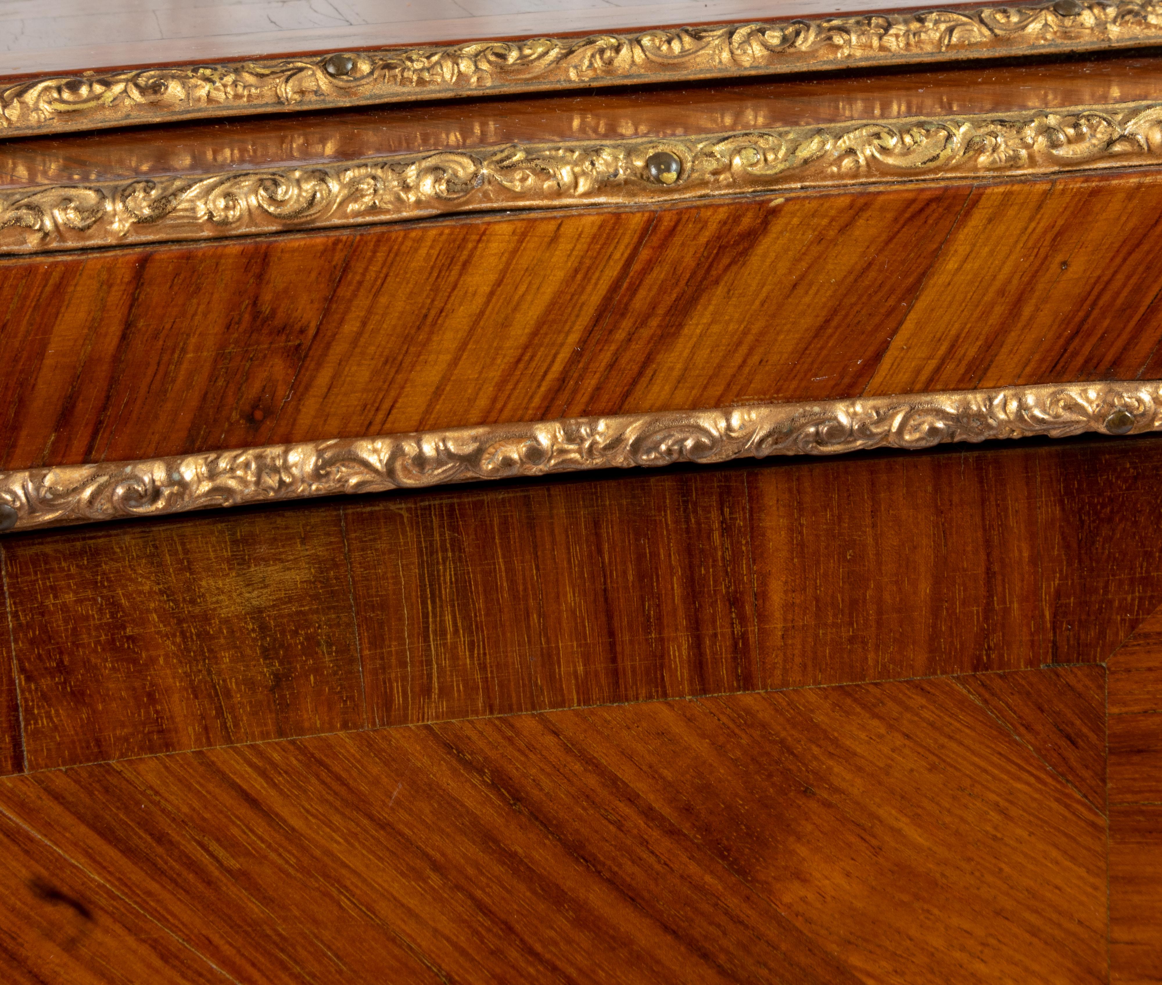 Scatola di vanità con specchio in legno francese Sèvres Luigi XVI, XIX secolo in vendita 1