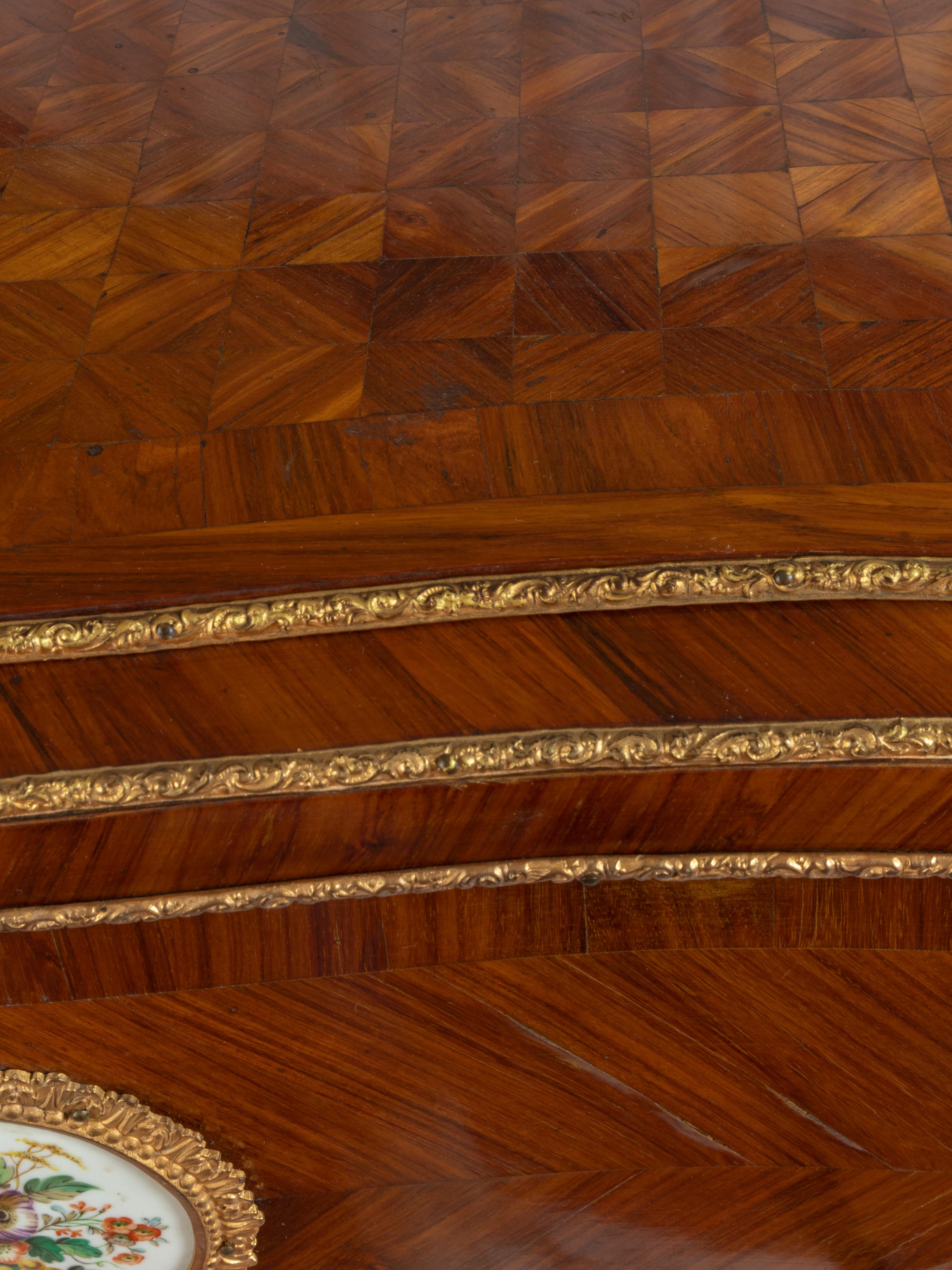 Scatola di vanità con specchio in legno francese Sèvres Luigi XVI, XIX secolo in vendita 2