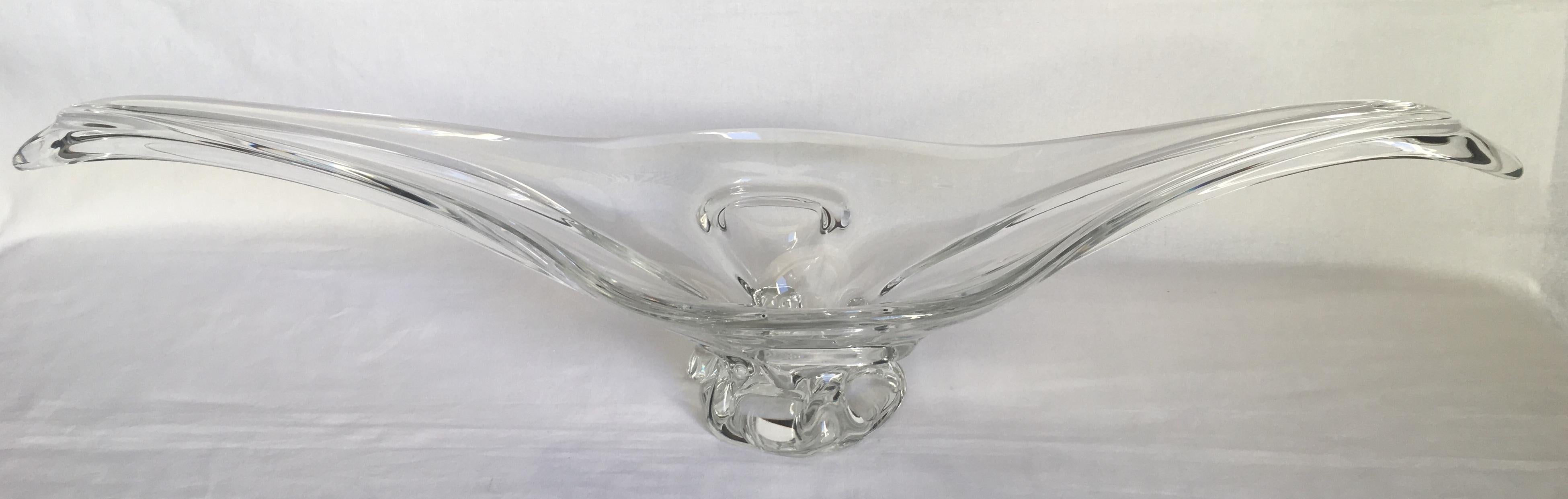 Sevres French Clear Crystal Sculptural Art Glass Centerpiece, Signed  In Good Condition For Sale In Miami, FL