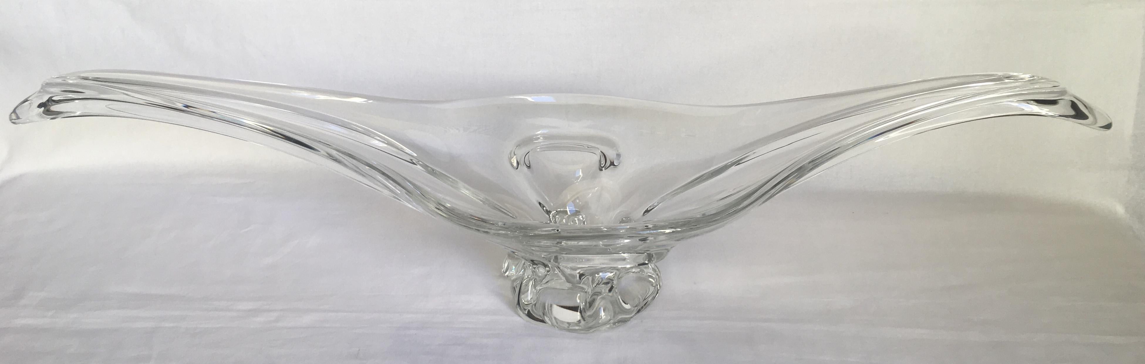 Sevres French Clear Crystal Sculptural Art Glass Centerpiece, Signed In Good Condition For Sale In Miami, FL