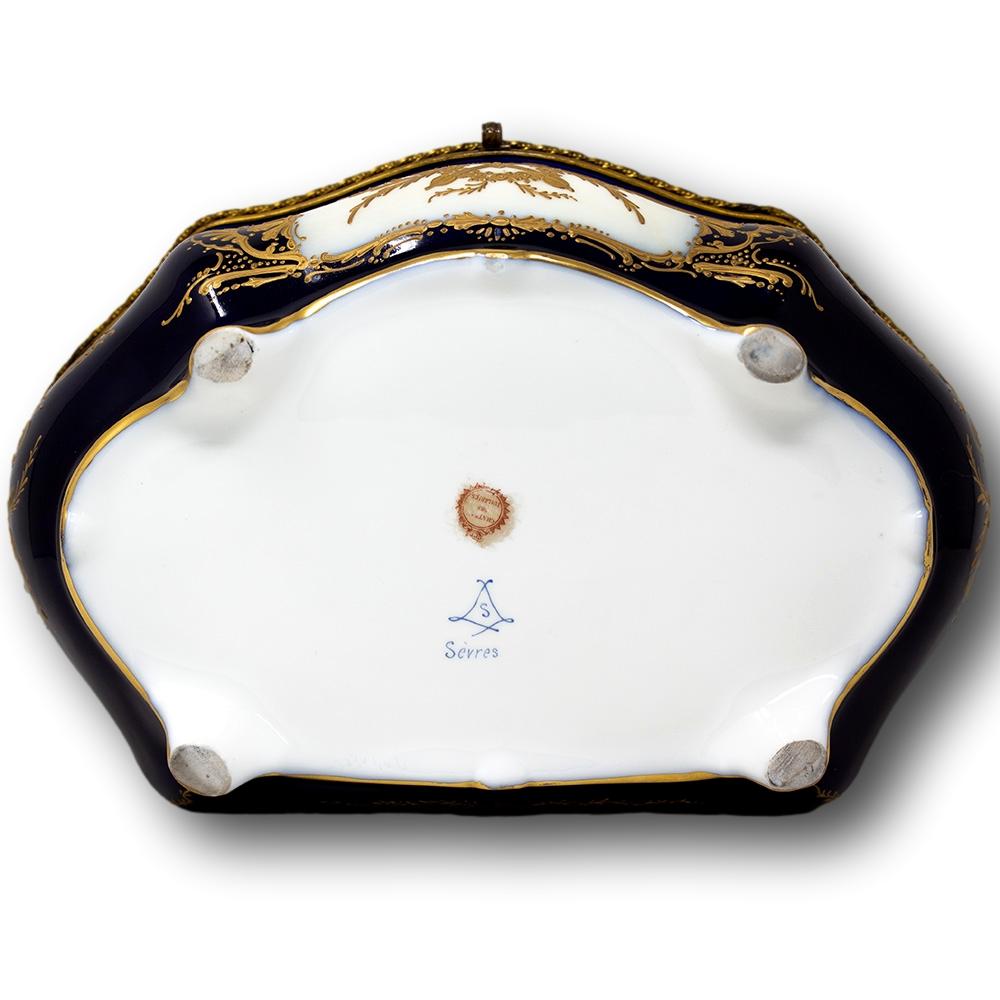 French 'Sevres' Porcelain Box For Sale 1