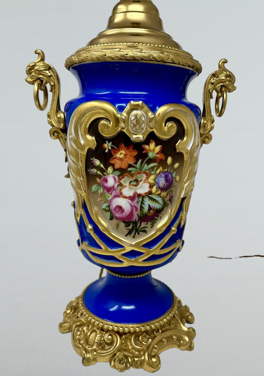 Late Victorian French Sèvres Porcelain Still Life Flowers Ormolu Cobalt Blue Table Lamp Bronze  For Sale