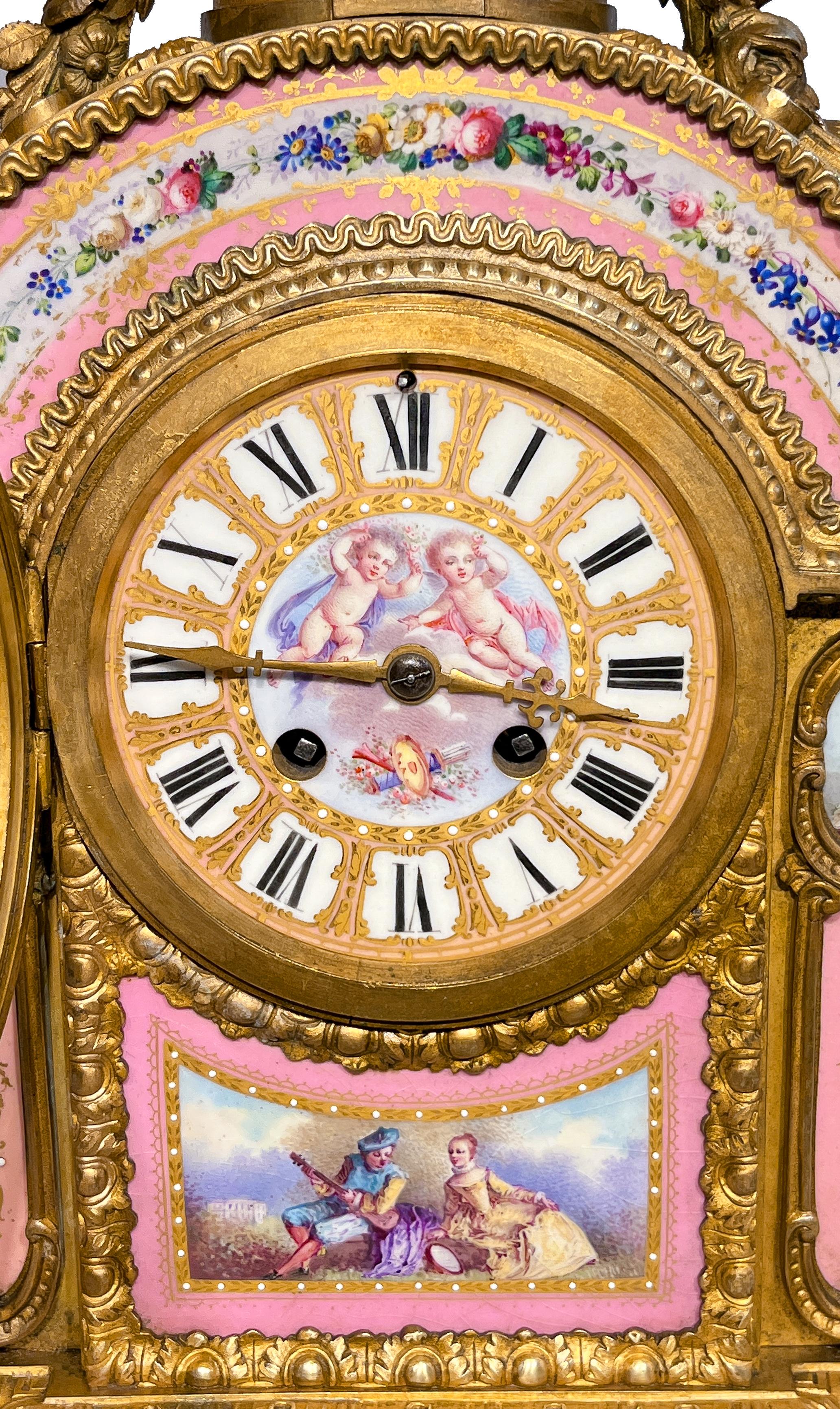 Reloj de chimenea francés, estilo Sevres, bronce dorado, porcelana, de Vincent & Cie Napoleón III en venta