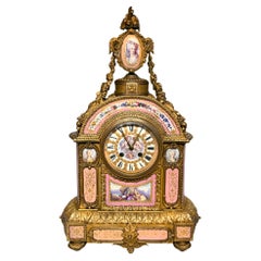 Reloj de chimenea francés, estilo Sevres, bronce dorado, porcelana, de Vincent & Cie