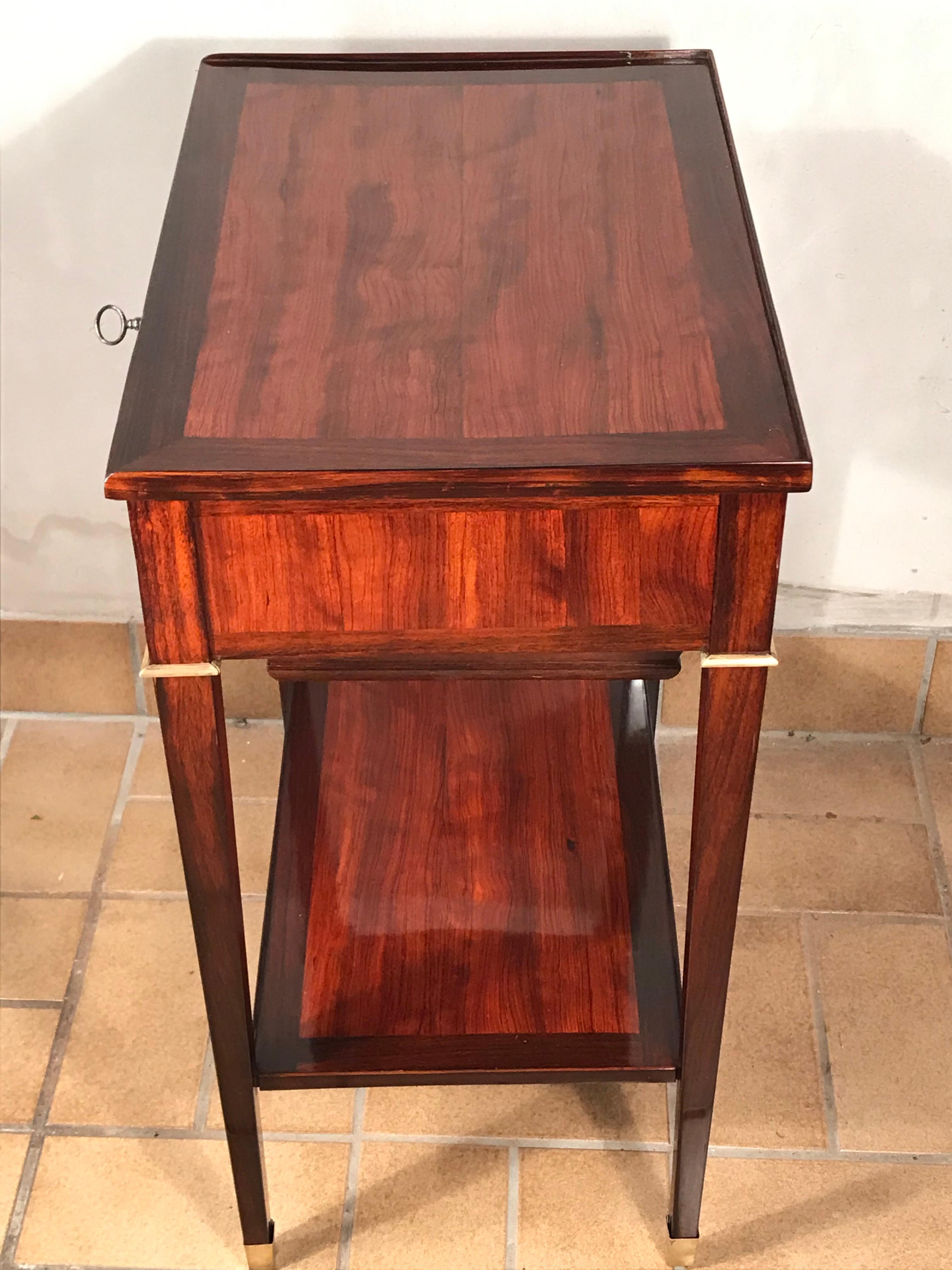 French Sewing or Side Table, 1810-1820, Satinwood and Kingwood In Good Condition For Sale In Belmont, MA