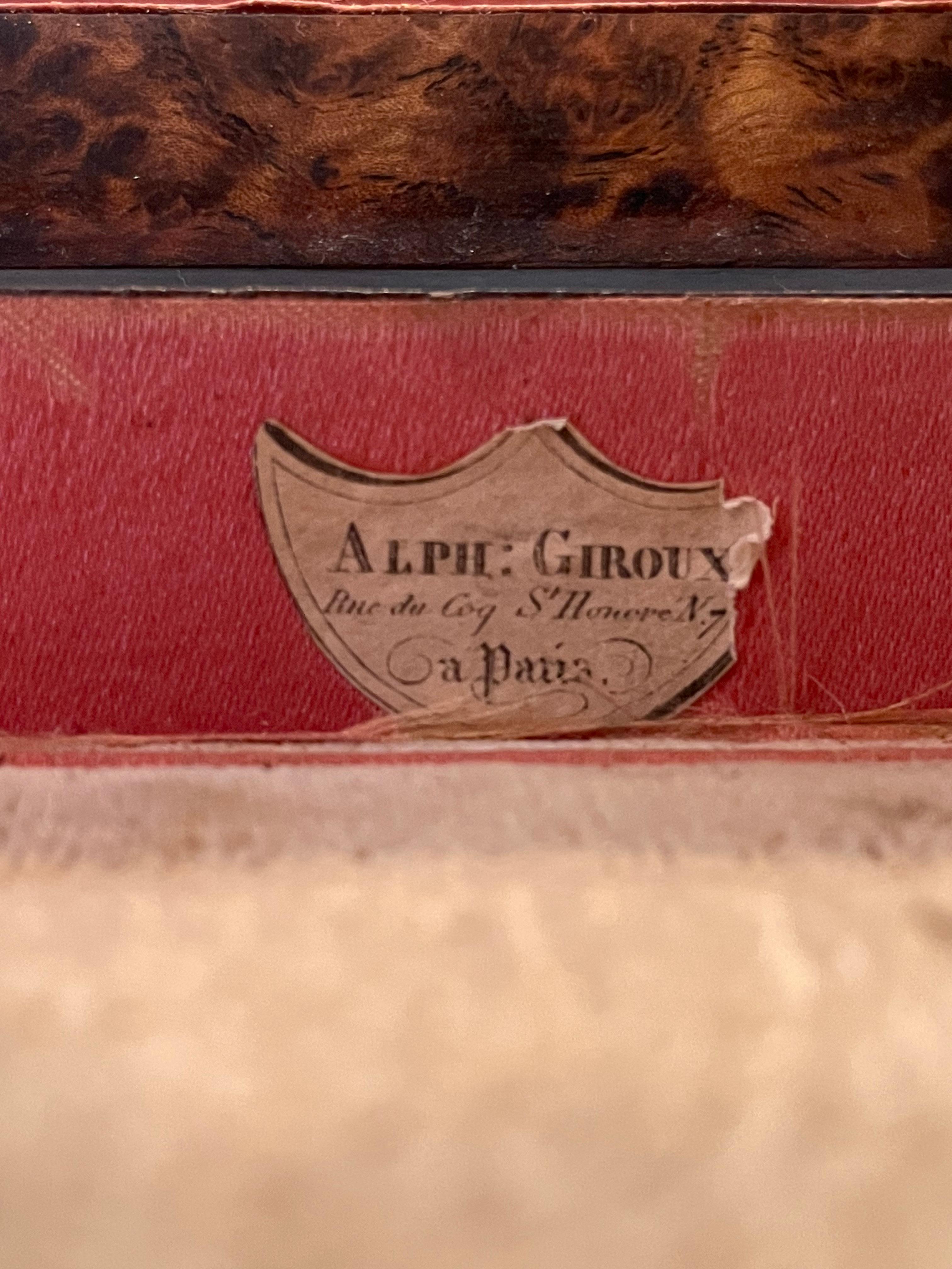 Französischer Nähtisch, nach Art von Alphonse Giroux Paris, 19. Jahrhundert (Vogelaugenahorn) im Angebot