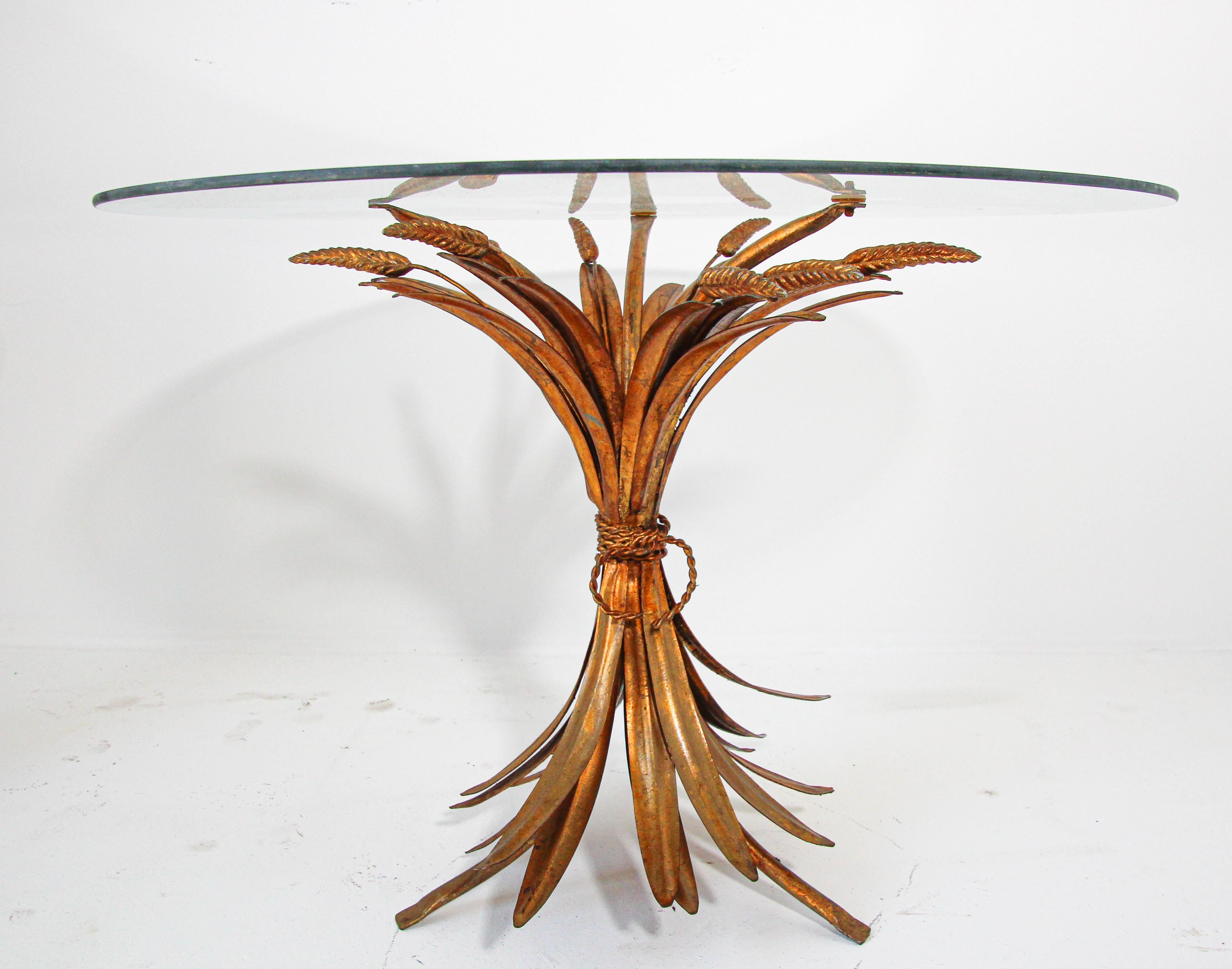 An Italian 1950s Hollywood Regency gilt metal 