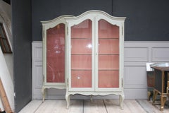French Showcase Vitrines Made of Cream Painted Pine, Set of 2