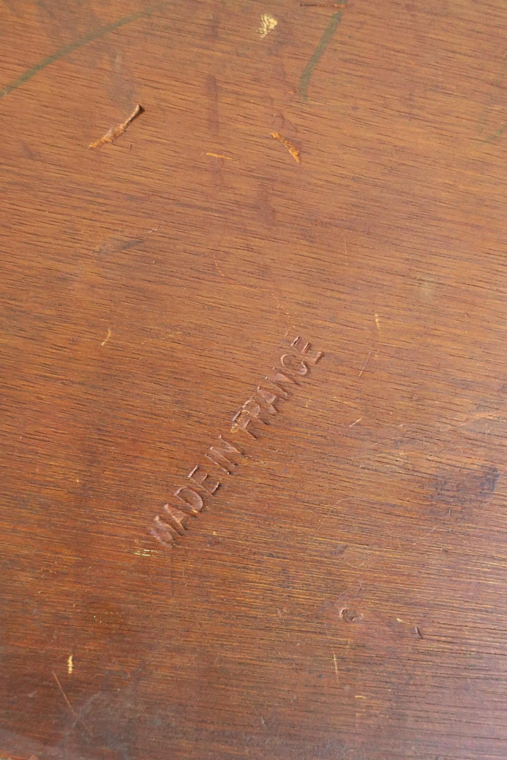 Table d'appoint française en vente 10