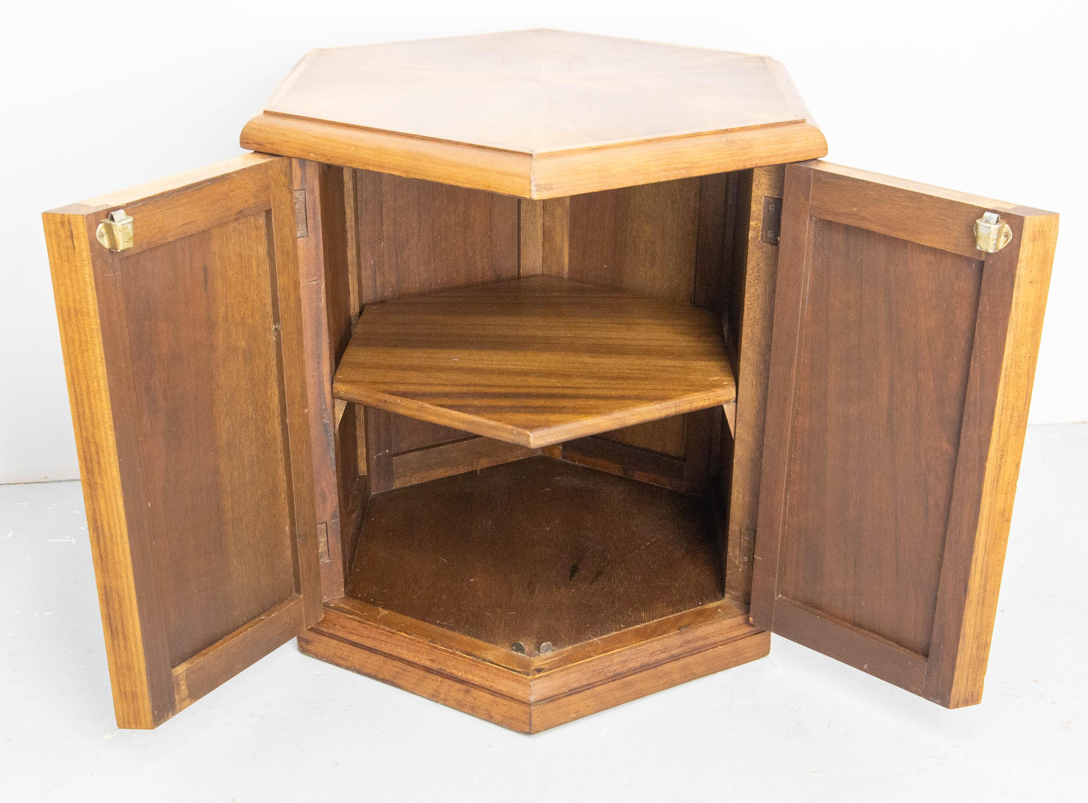 Table Sellette et cabinet en bois exotique et fer, circa 1960 en vente 3