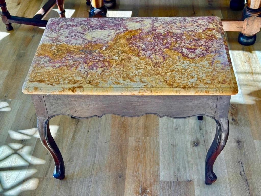 French side Table, 18th C. Purple, Yellow Marble Top For Sale 1