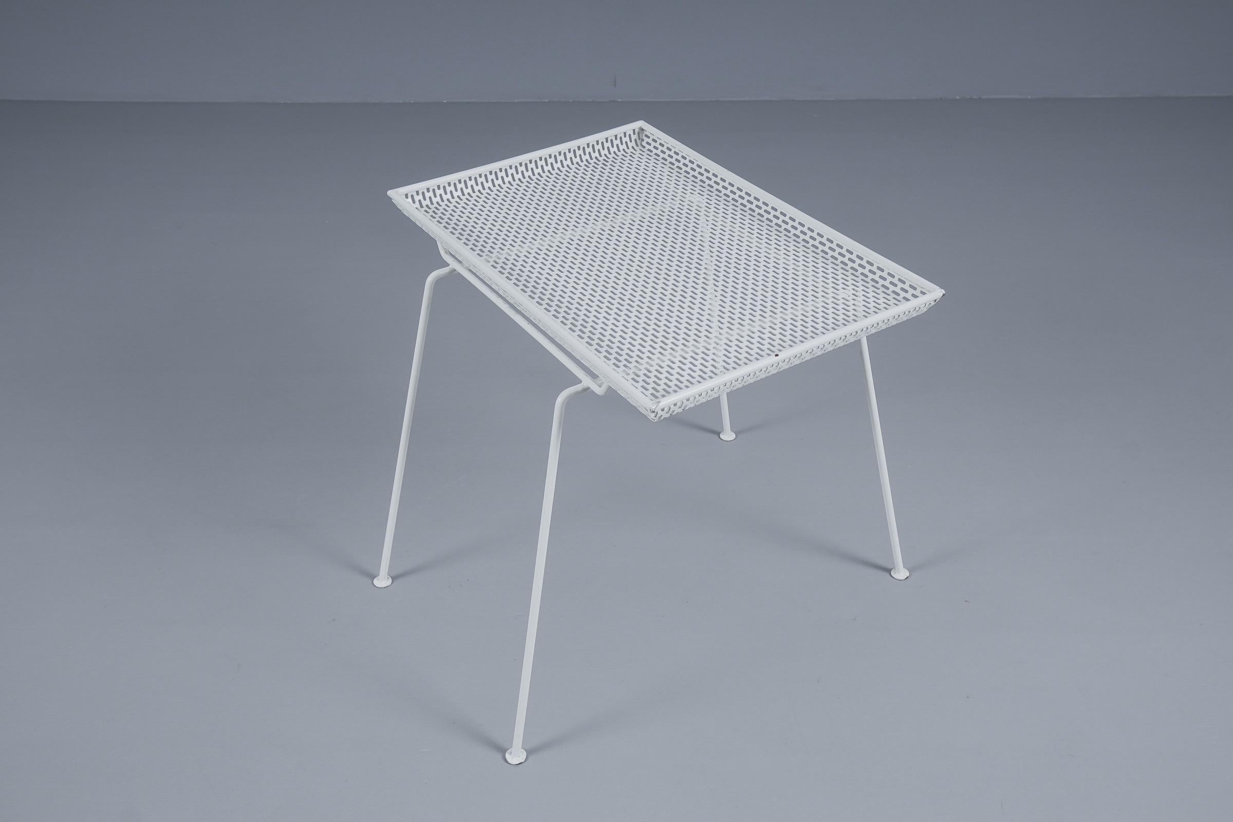 French Side Table in Perforated White Lacquered Metal With Removable Tray, 1950s For Sale 1