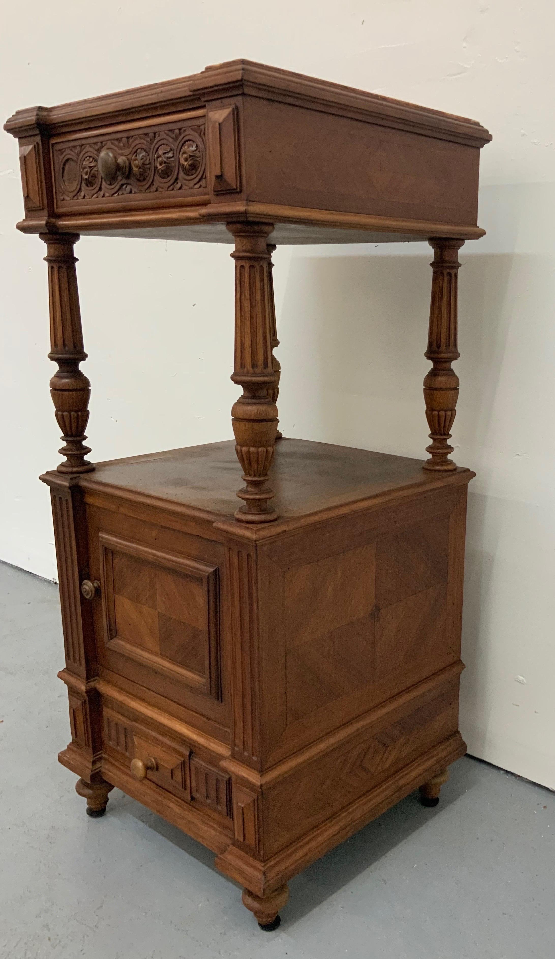 French Side Table Louis XIII Style Varnished from 20th Century For Sale 1