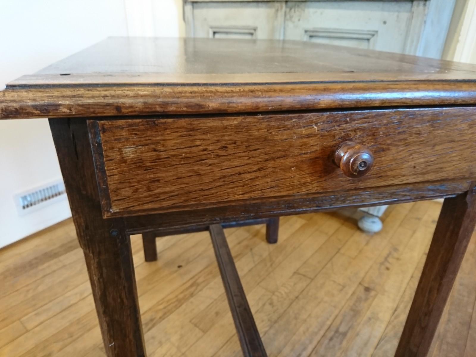 French Side Table with Drawer 1