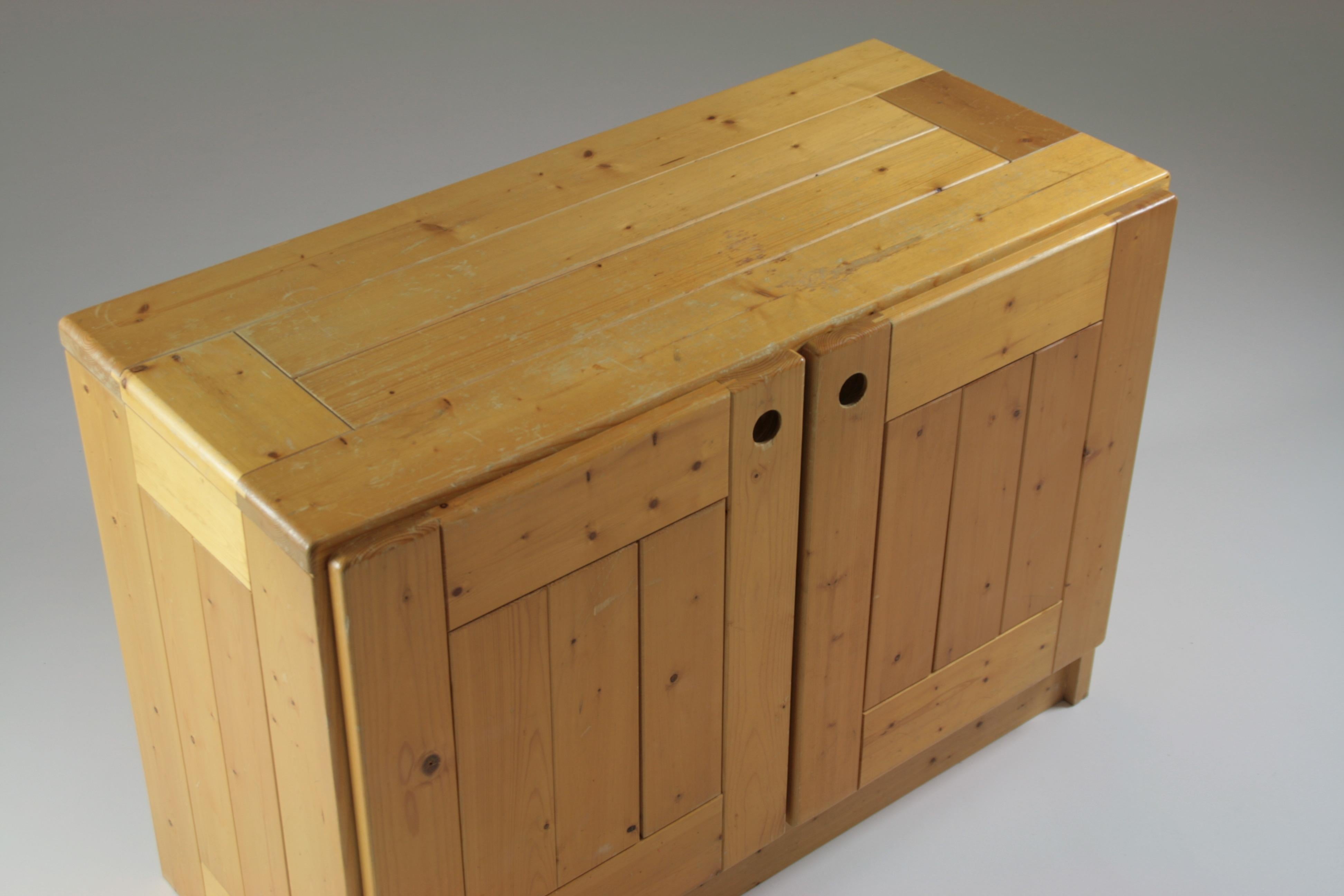 Französisches Sideboard, Charlotte Perriand für Les Arcs zugeschrieben, 1960er Jahre im Angebot 4
