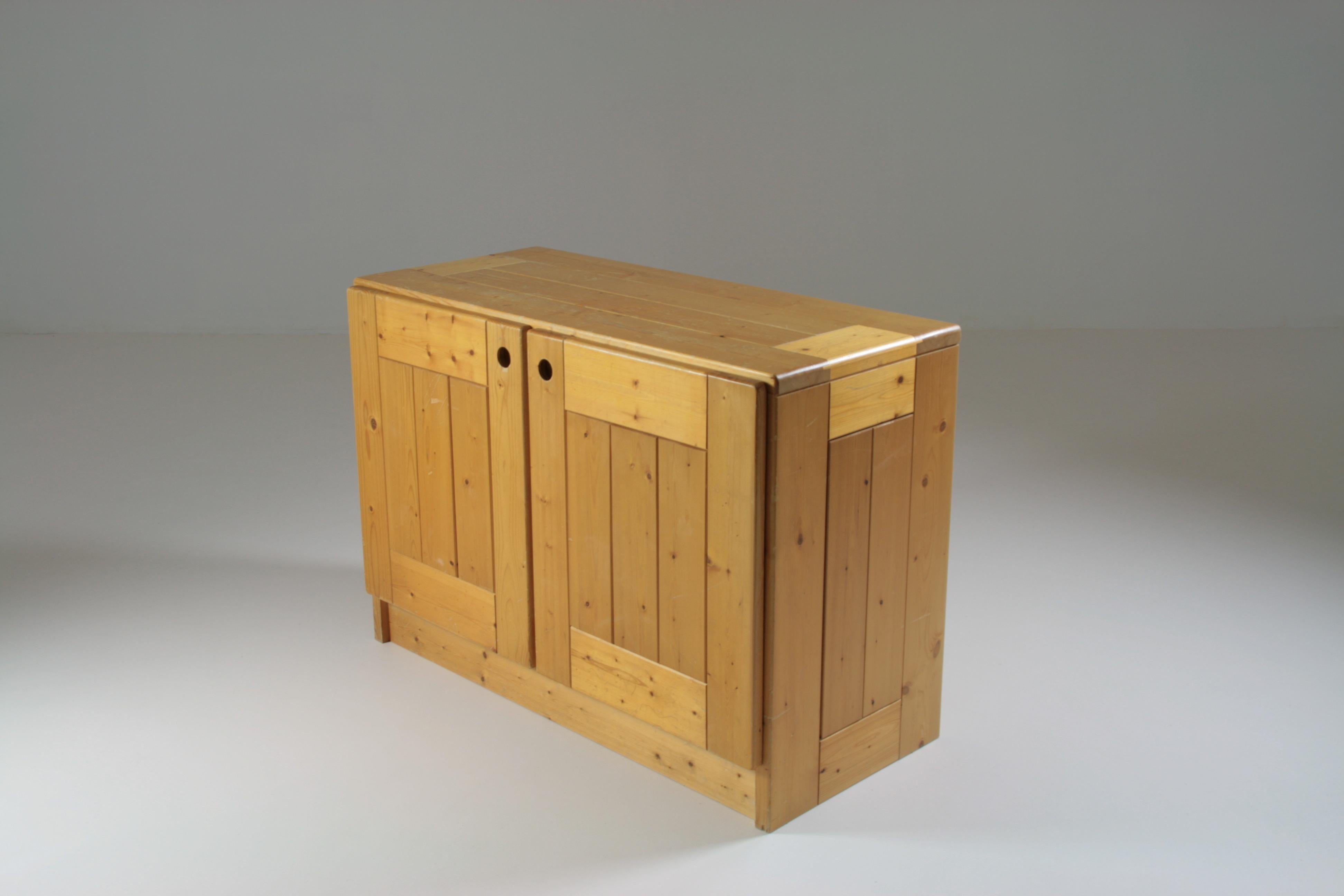 20th Century French Sideboard attributed to Charlotte Perriand for Les Arcs, 1960s For Sale