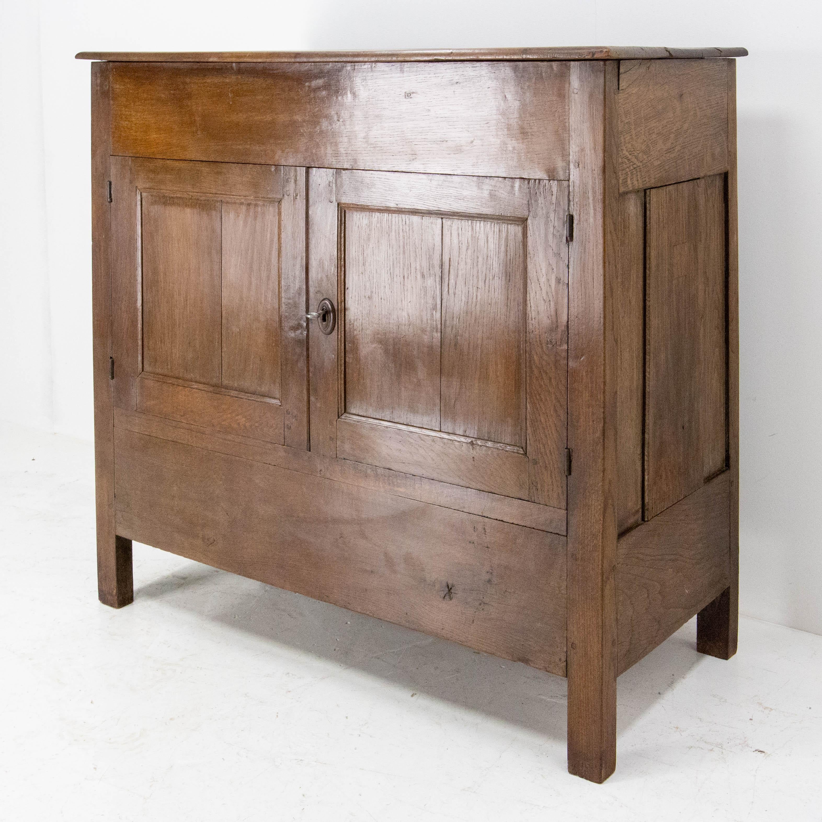 French Provincial French Sideboard Credenza Provincial Oak Buffet Cabinet, Mid-19th Century