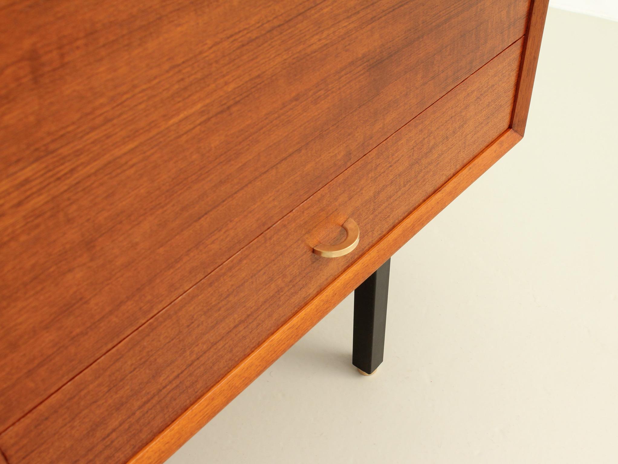 Credenza francese degli anni '50 in legno di teak in vendita 7