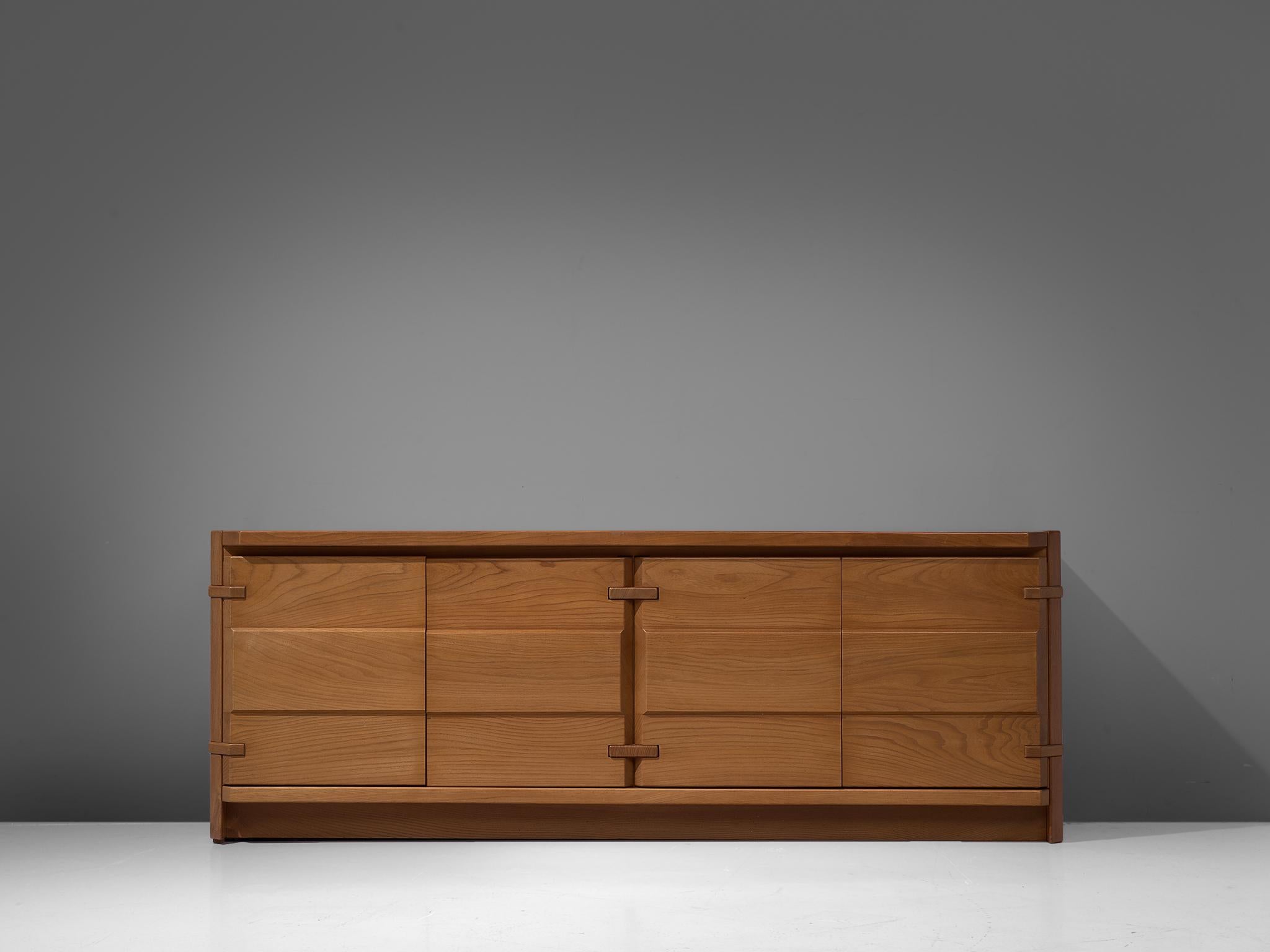 French Sideboard in Elm In Good Condition In Waalwijk, NL