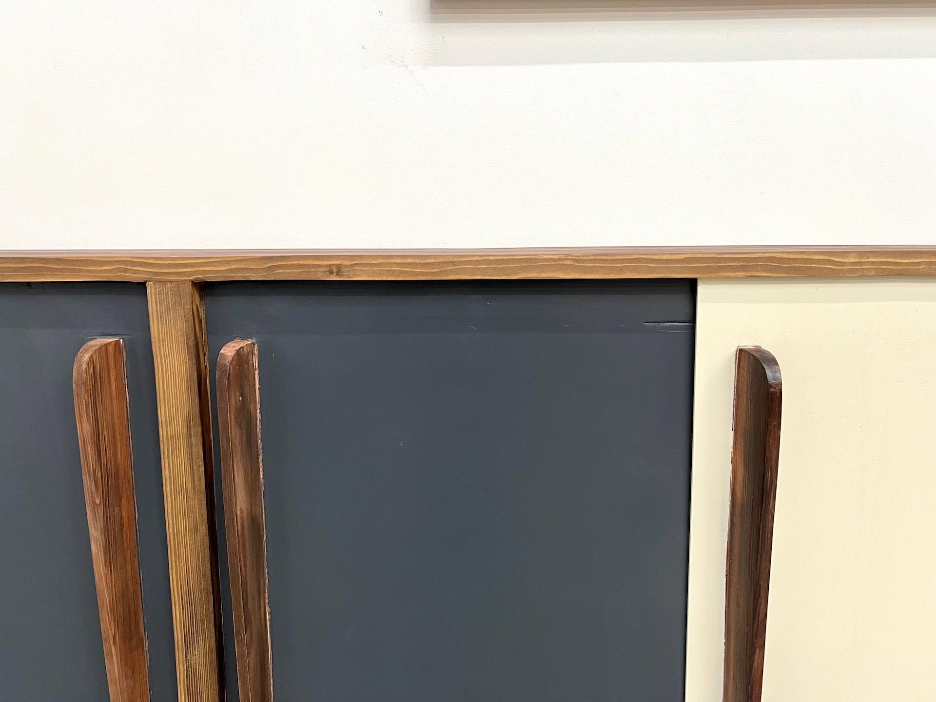 Credenza francese in pino, stile Perriand / Prouvé - circa 1950 in vendita 6