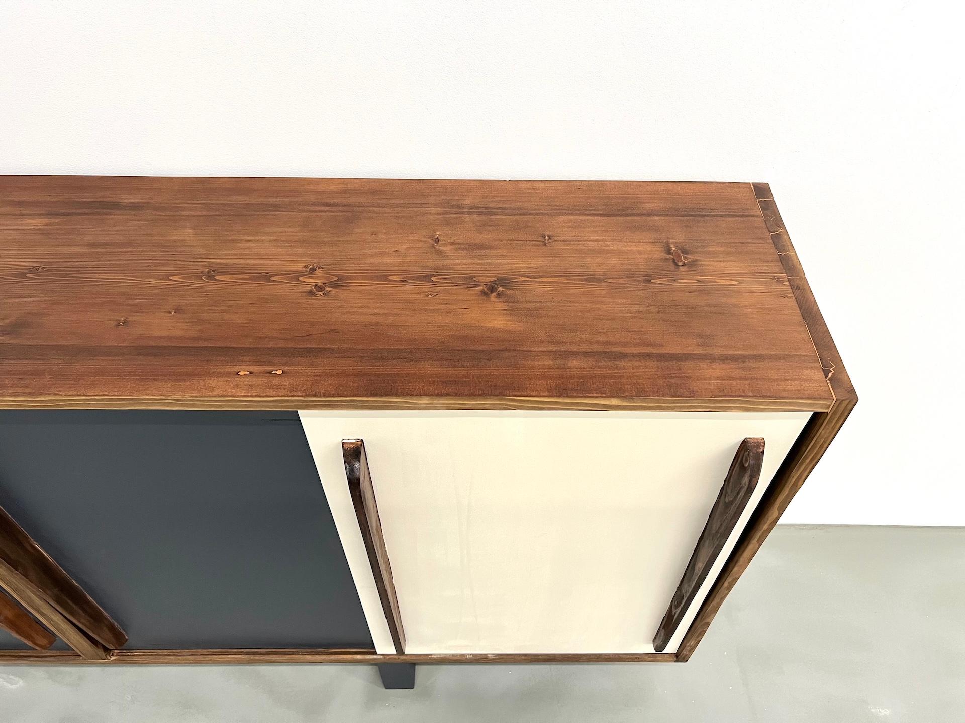 Credenza francese in pino, stile Perriand / Prouvé - circa 1950 in vendita 7