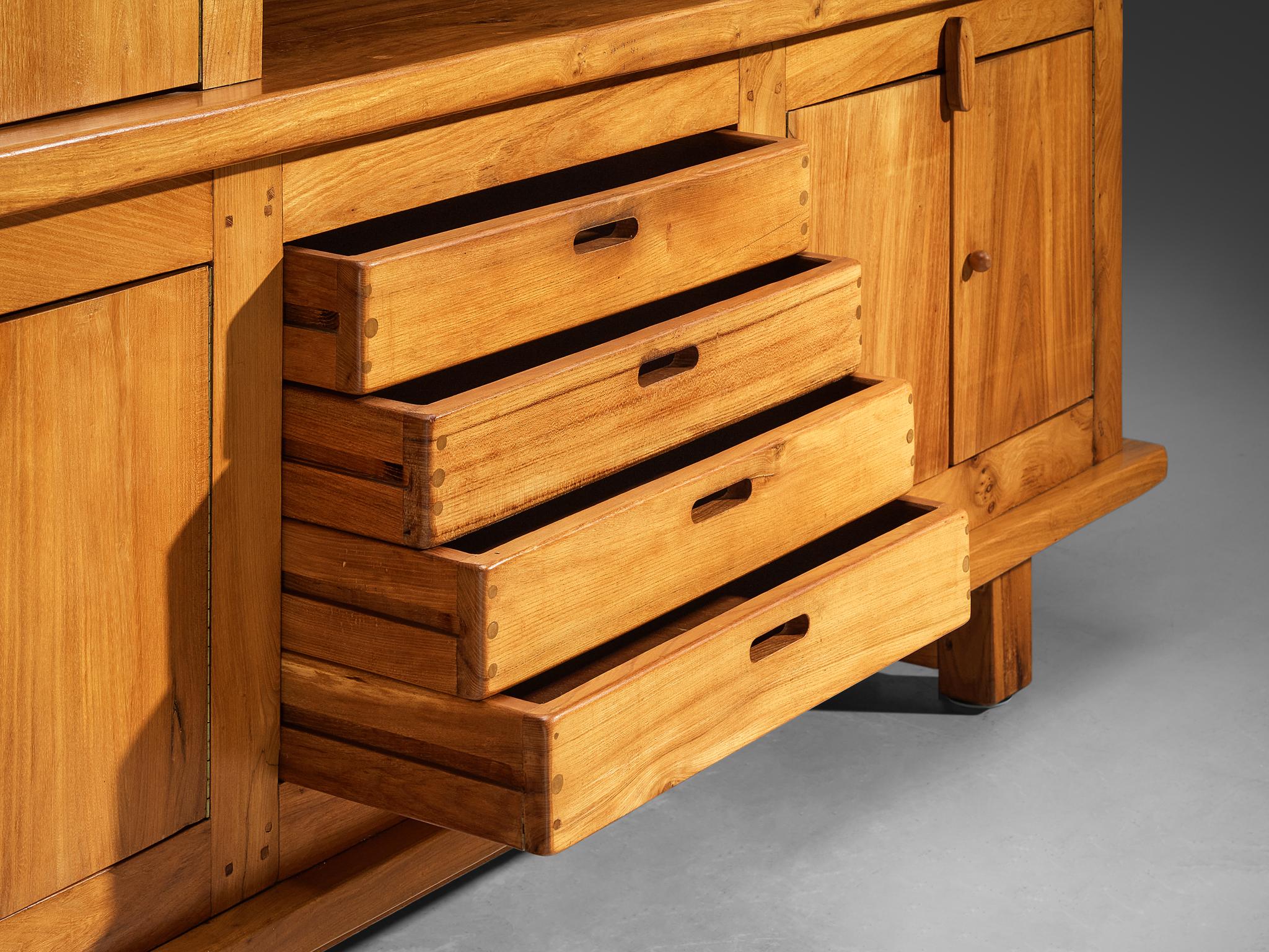 Olmo Credenza francese in olmo massiccio di Skilled Craftsman in vendita