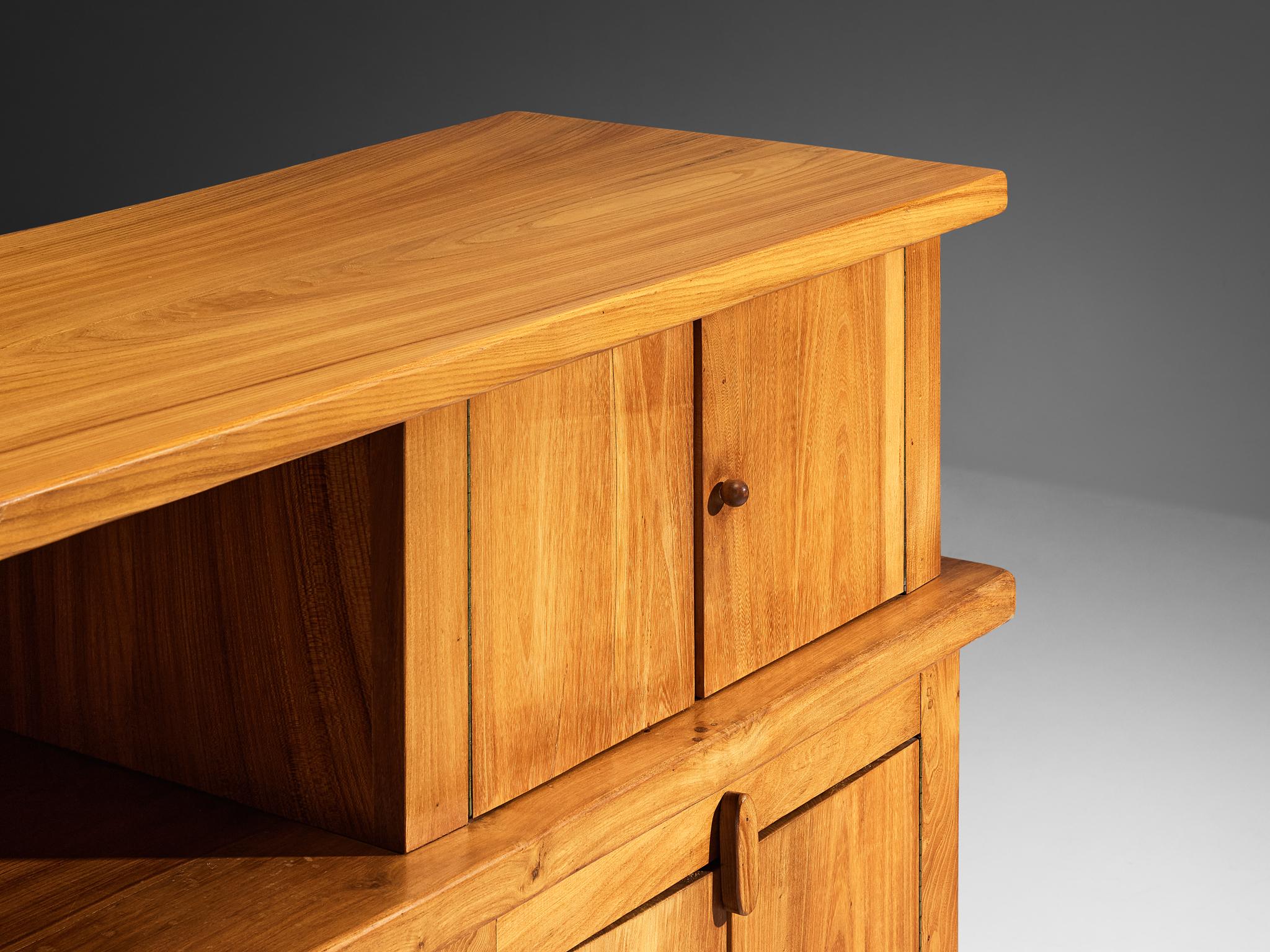 Credenza francese in olmo massiccio di Skilled Craftsman in vendita 1