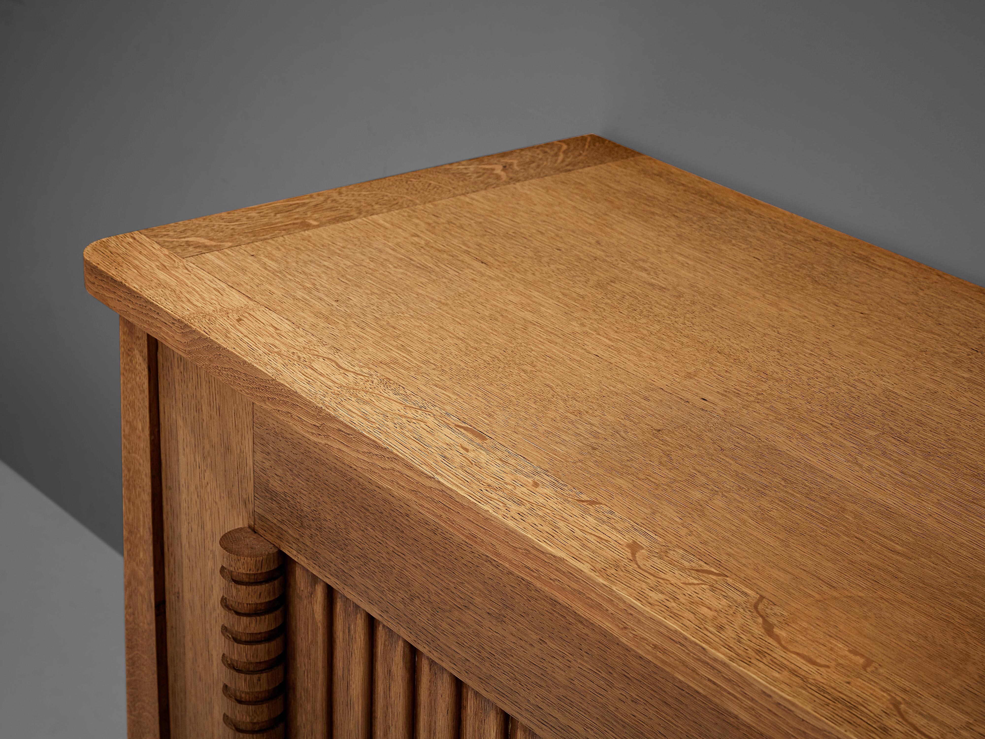 French Sideboard in Solid Oak with Carved Details In Good Condition In Waalwijk, NL